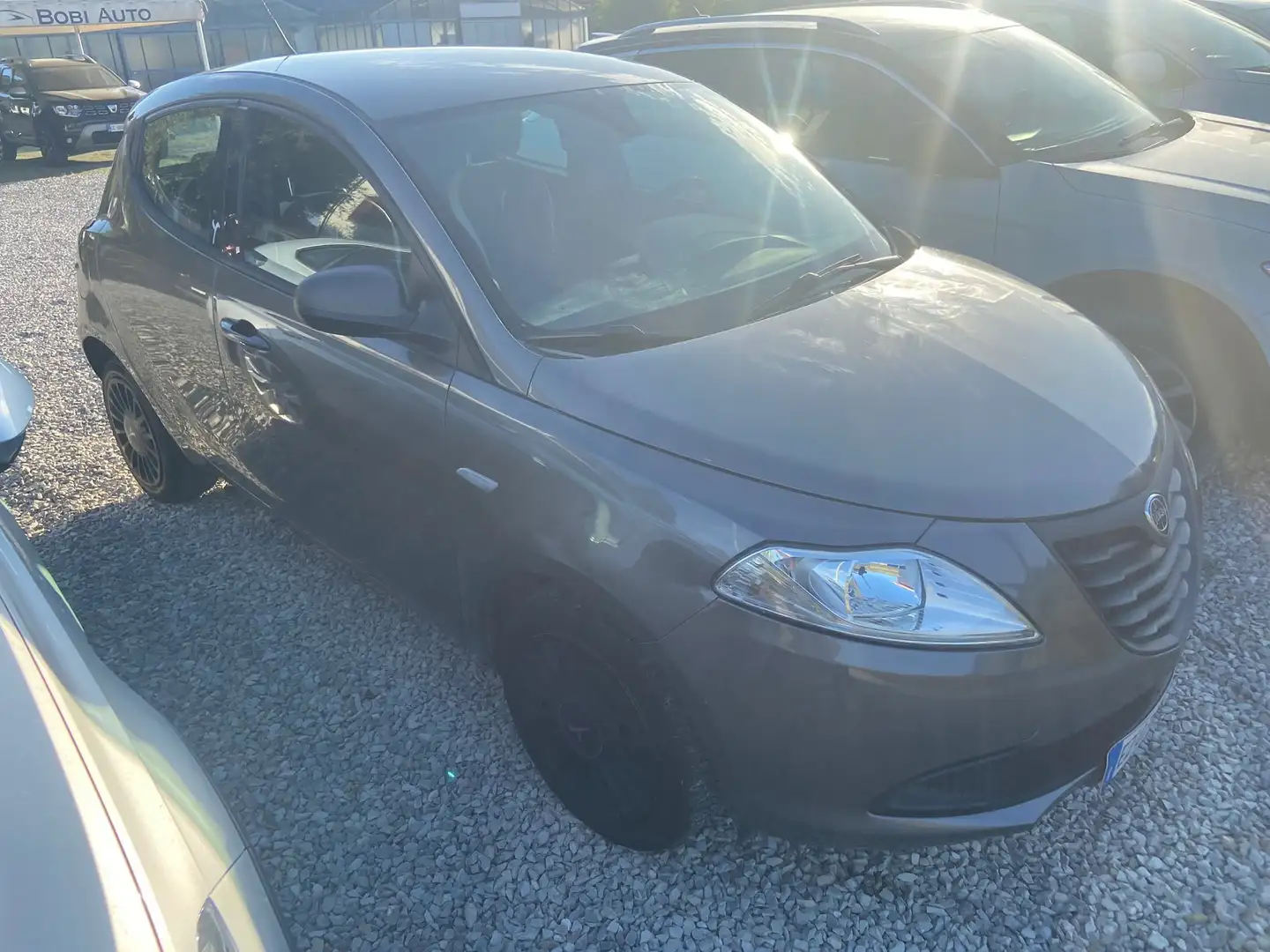 Lancia Ypsilon Ypsilon III 2011 1.2 8v ecochic Gpl 69cv Grigio - 2