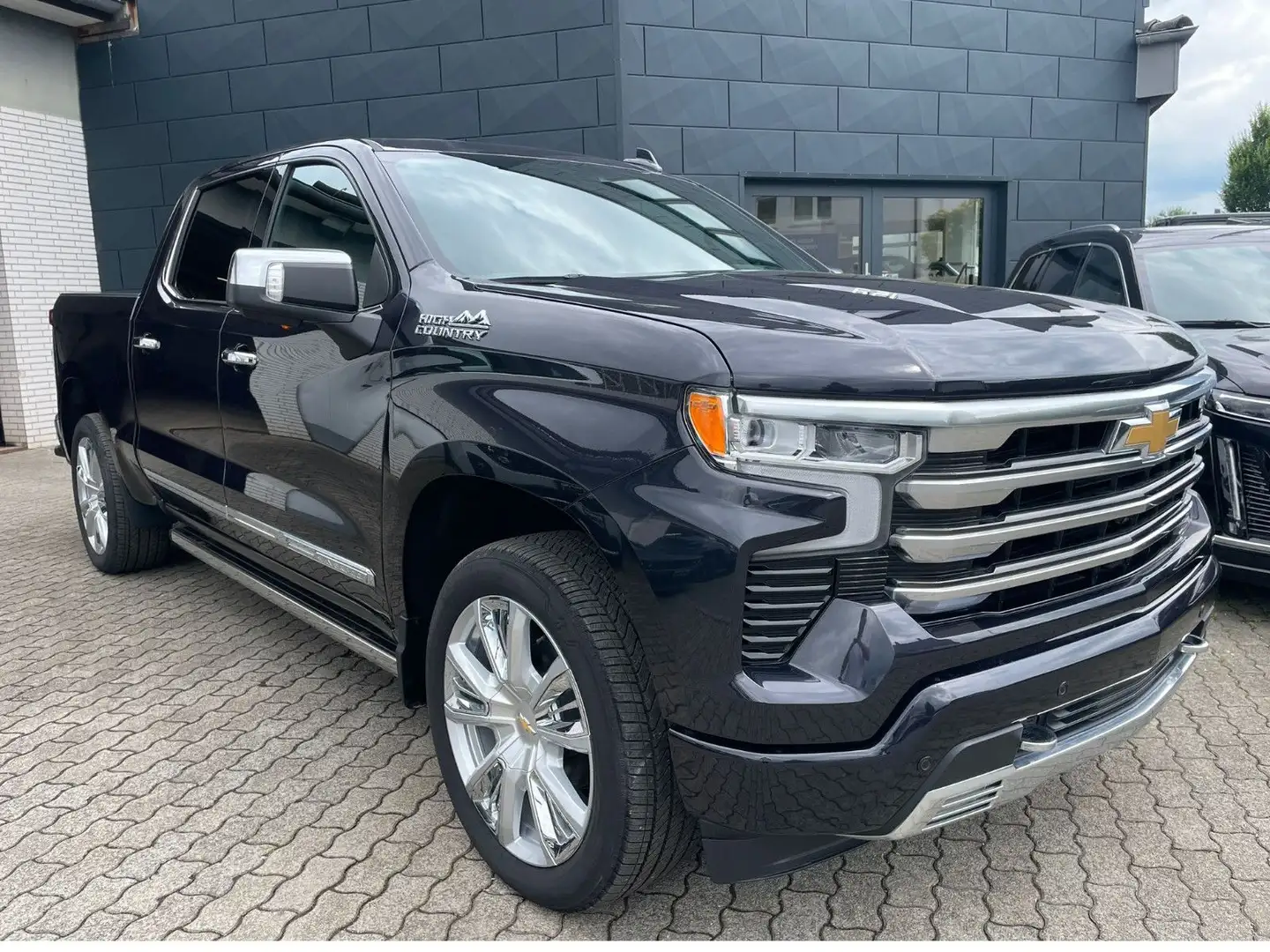 Chevrolet Silverado High Country mit LPG Anlage Schwarz - 1