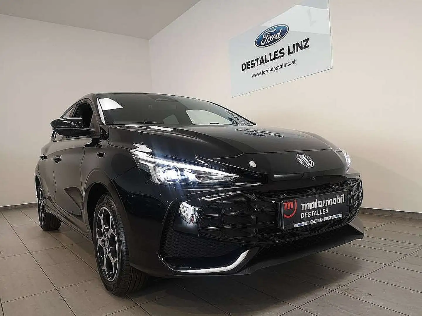 MG MG3 1,5 Hybrid+ Luxury Aut. *TAGESZULASSUNG + Einta... Schwarz - 1