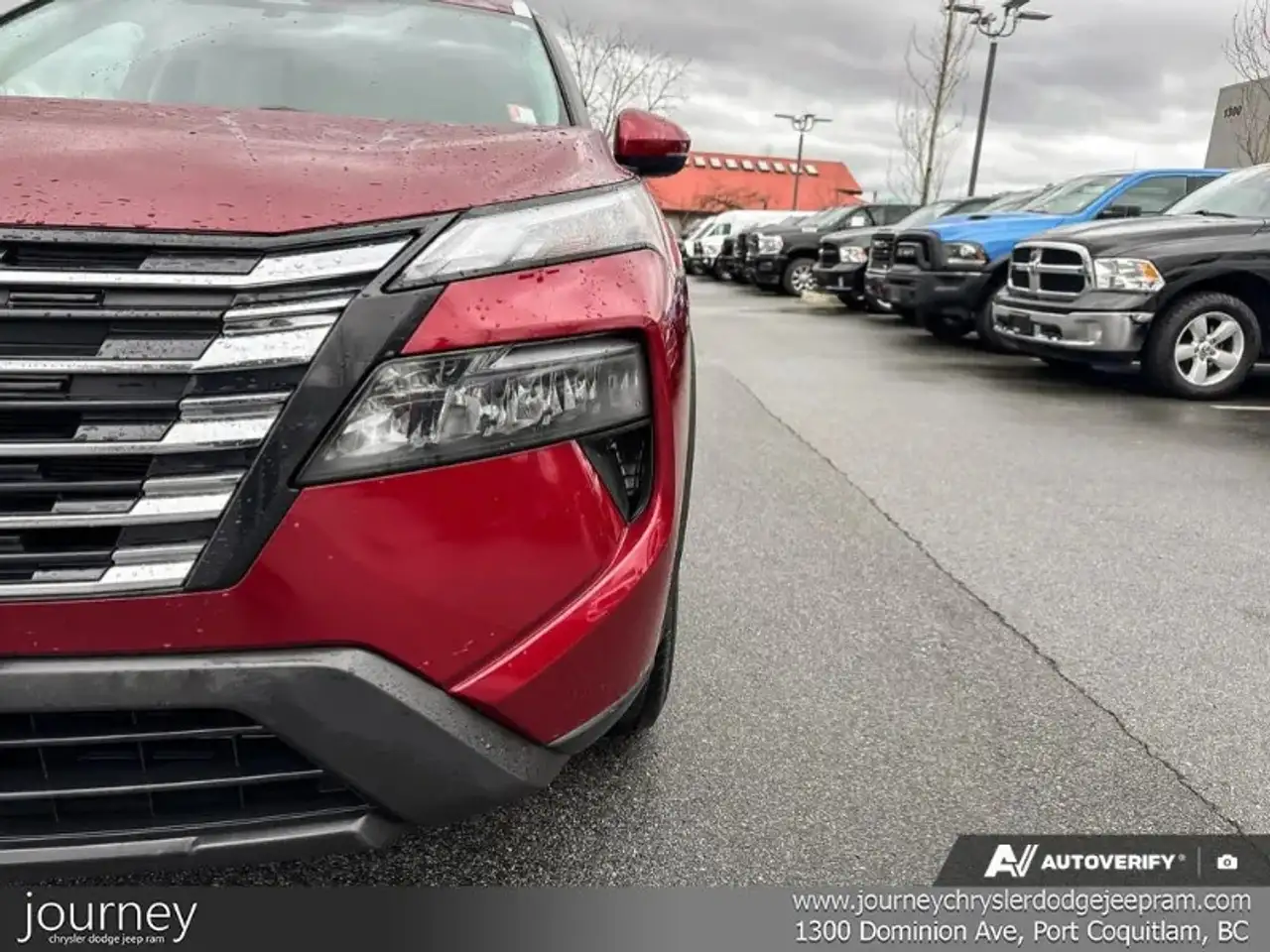 Nissan Rogue снимка Nissan Rogue