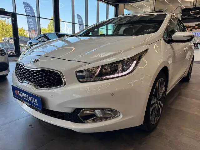 Kia Ceed view 4