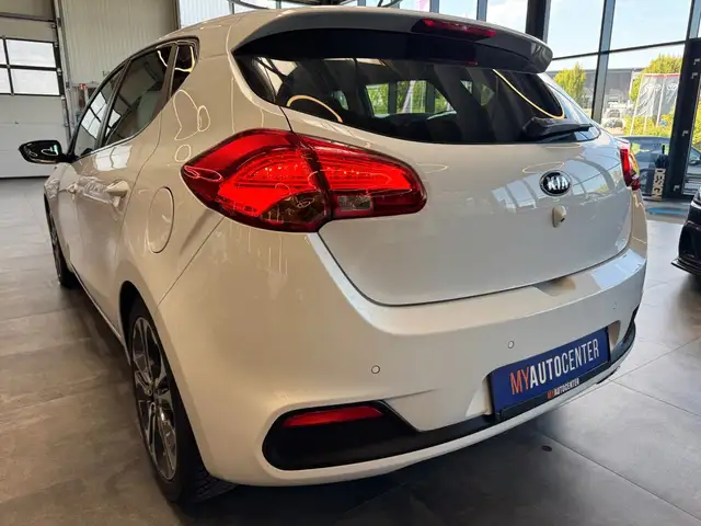 Kia Ceed view 5