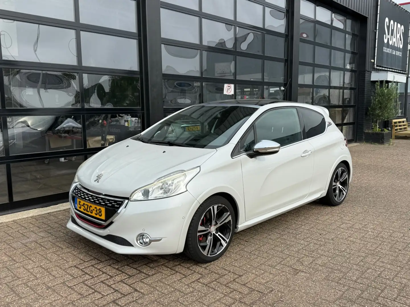 Peugeot 208 1.6 THP GTi Wit - 2
