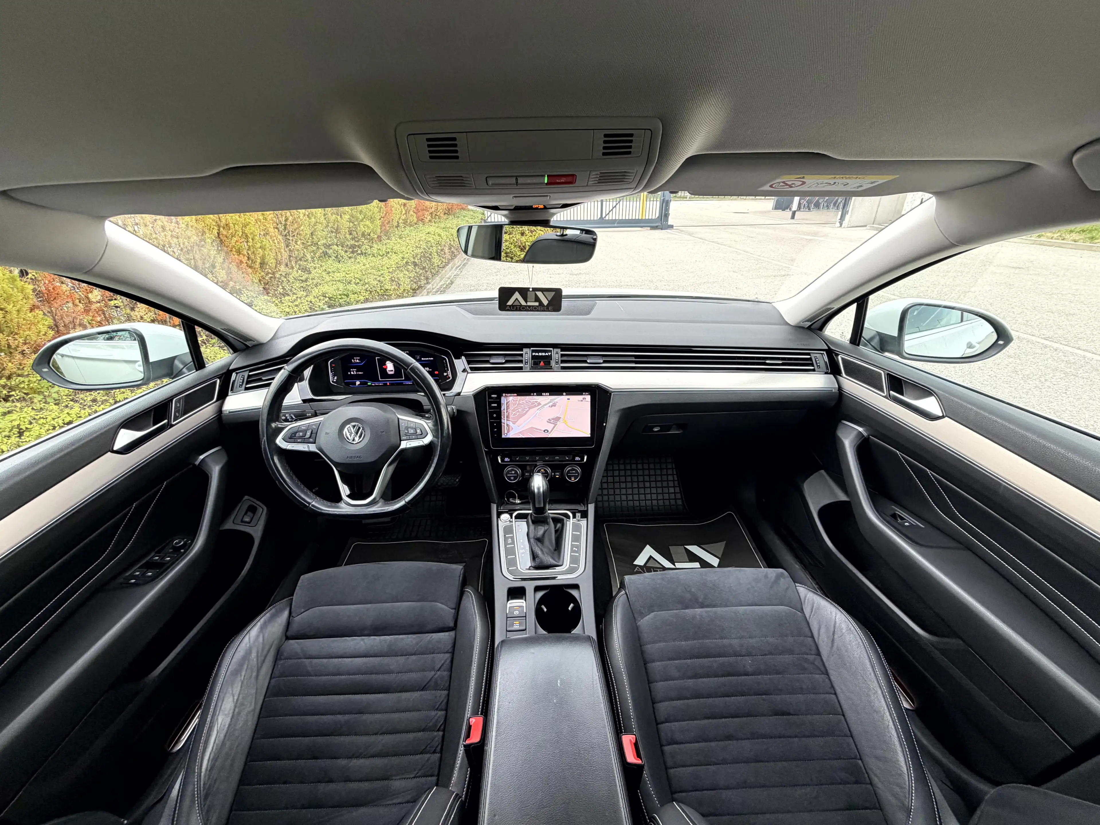 Volkswagen Passat Variant Elegance 2,0 TDI DSG Virtual|Alcantara|LED — photo 7