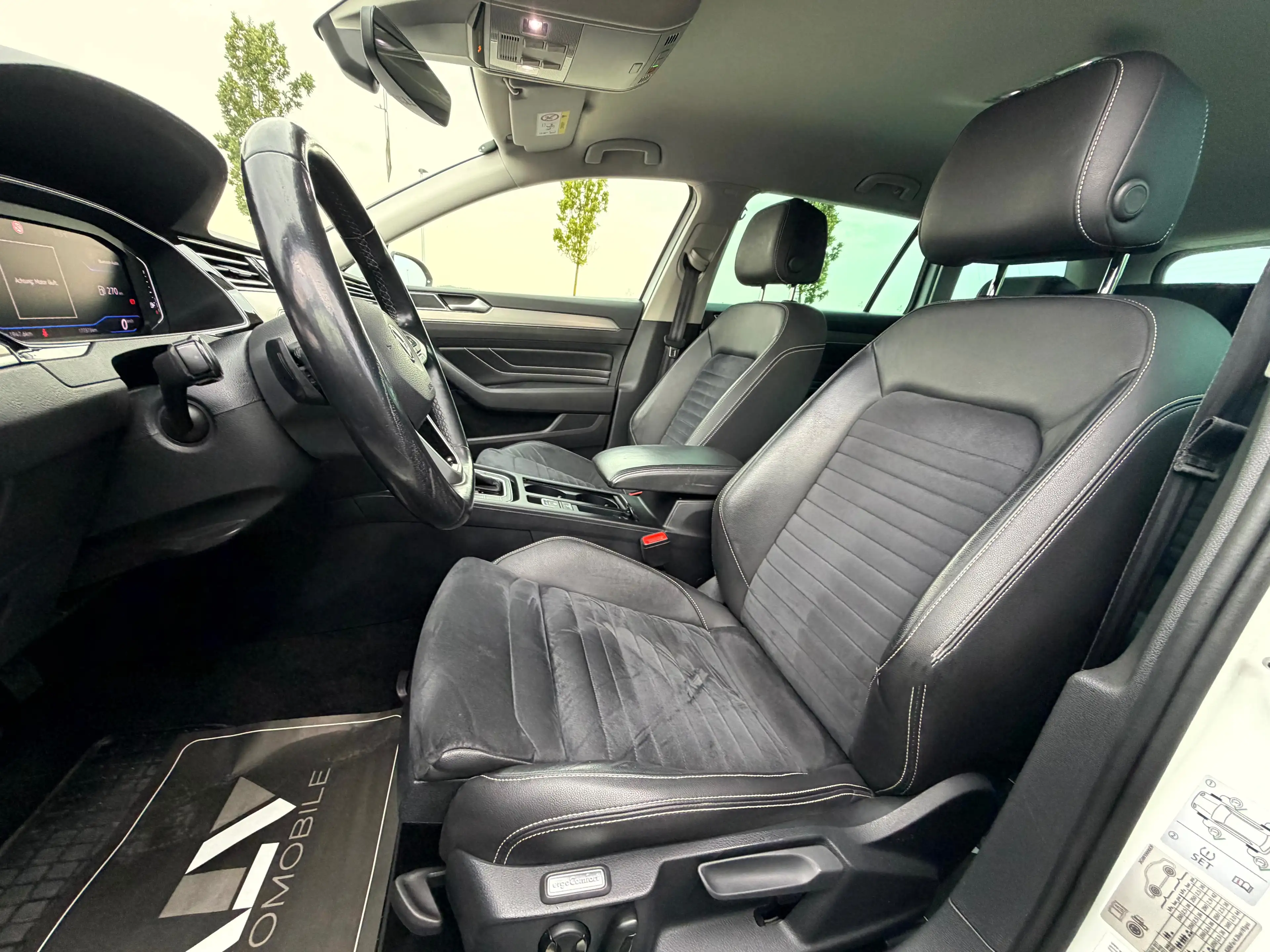 Volkswagen Passat Variant Elegance 2,0 TDI DSG Virtual|Alcantara|LED — photo 8