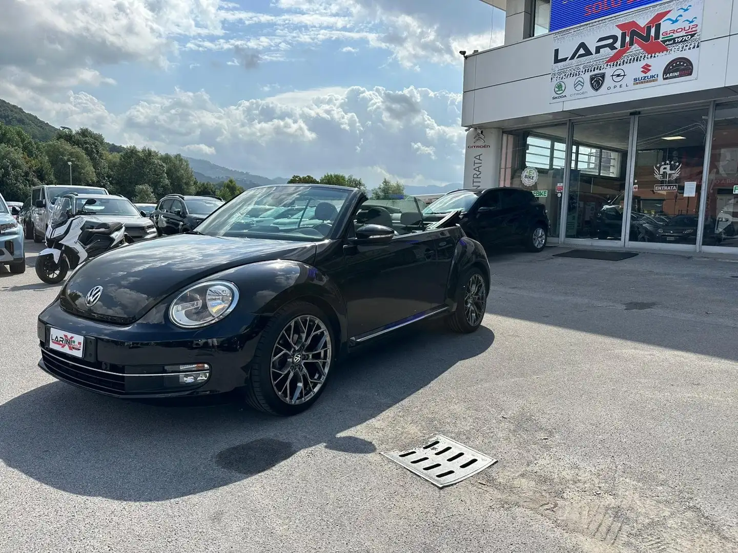 Volkswagen Maggiolino Cabrio 2.0 tdi bm Design 110cv Schwarz - 1