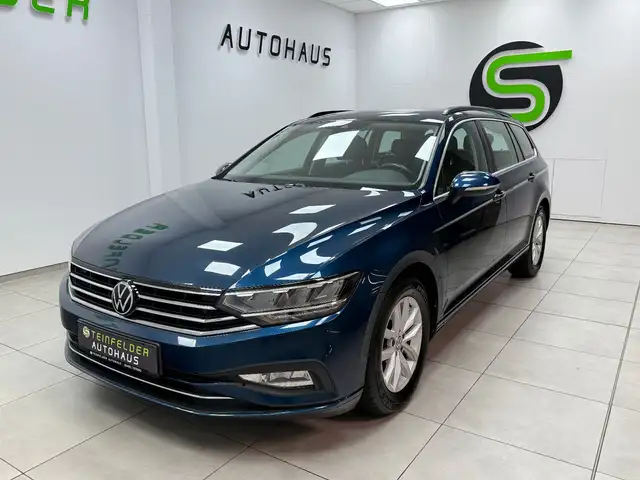 Volkswagen Passat view 3