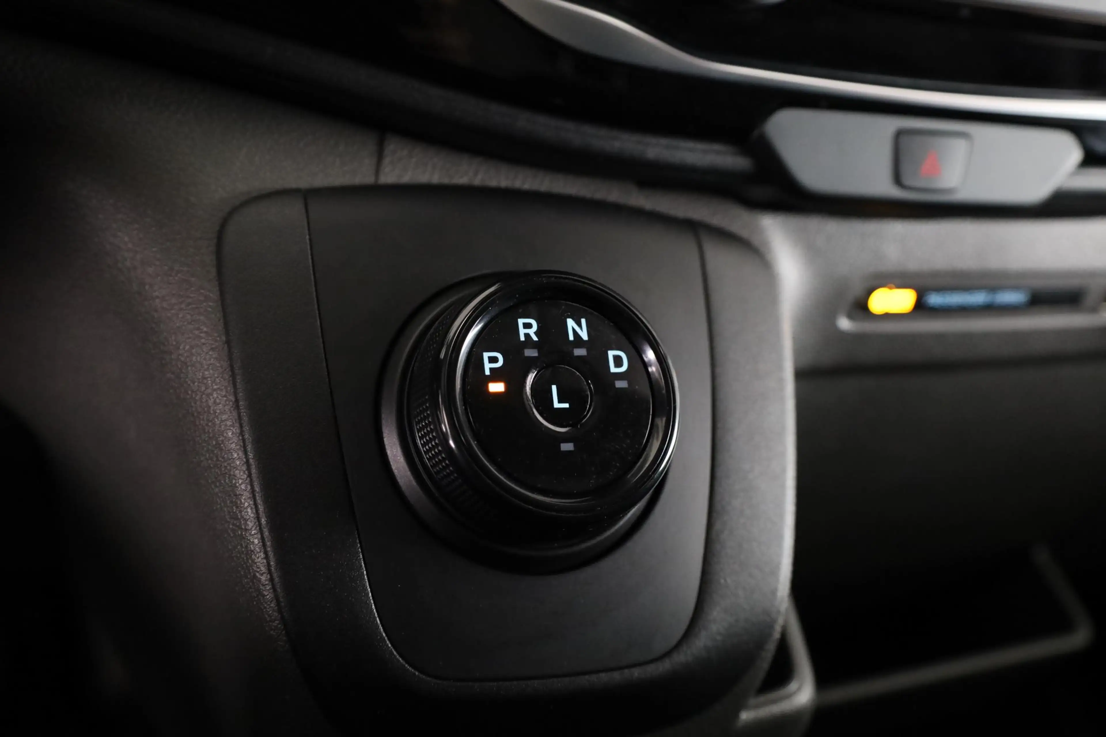 Ford E-Transit 350 L3H2 Trend 68 kWh | Camera | Adaptie Cruise Co — photo 14