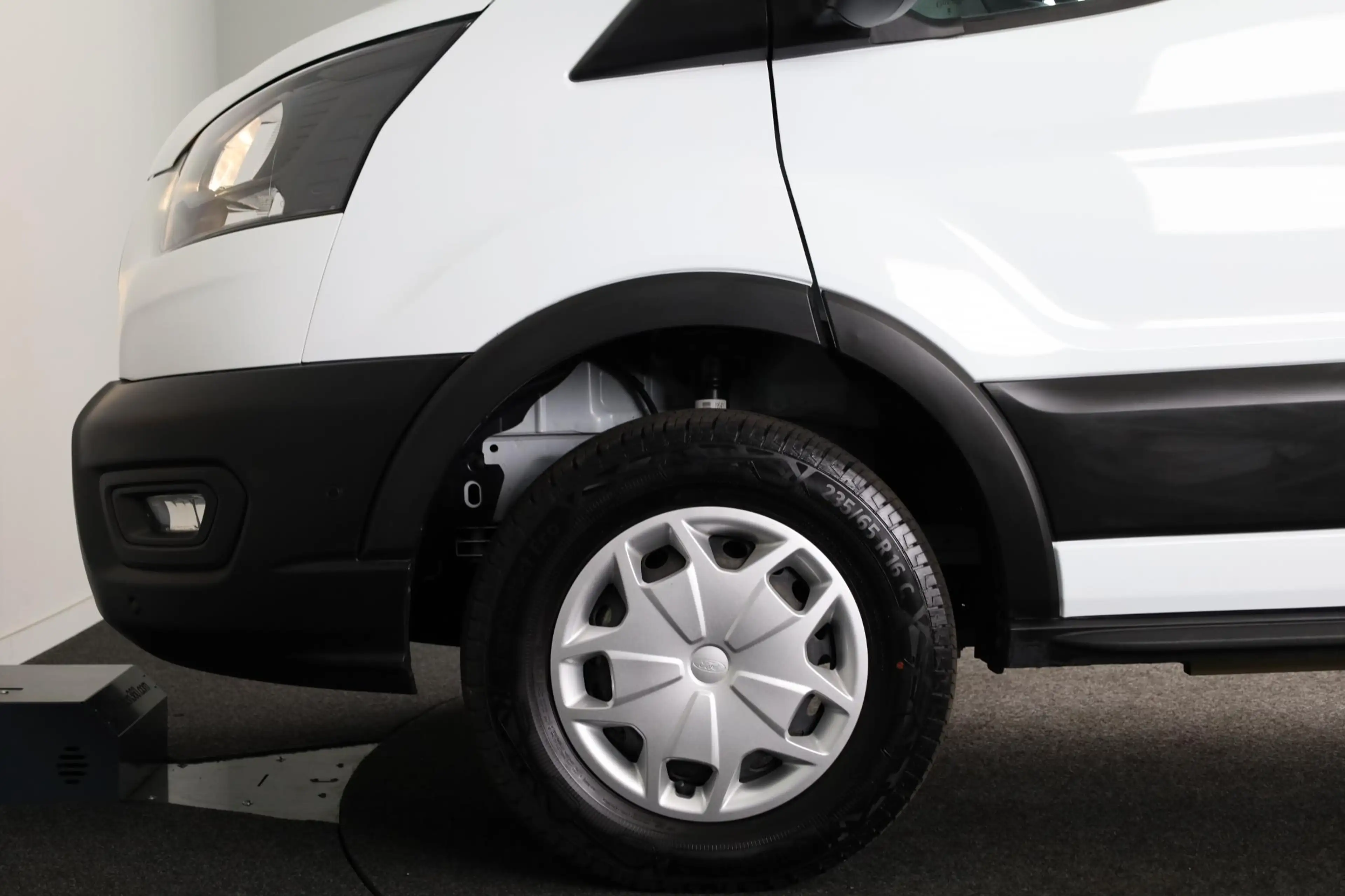 Ford E-Transit 350 L3H2 Trend 68 kWh | Camera | Adaptie Cruise Co — photo 5