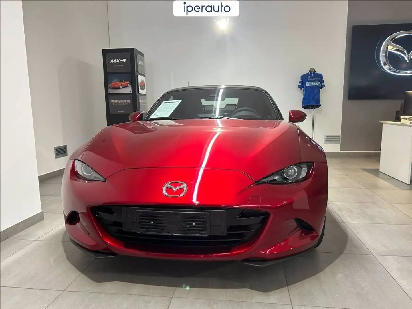 Mazda MX-5 Roadster 1.5 Exclusive-Line Roşu - 2