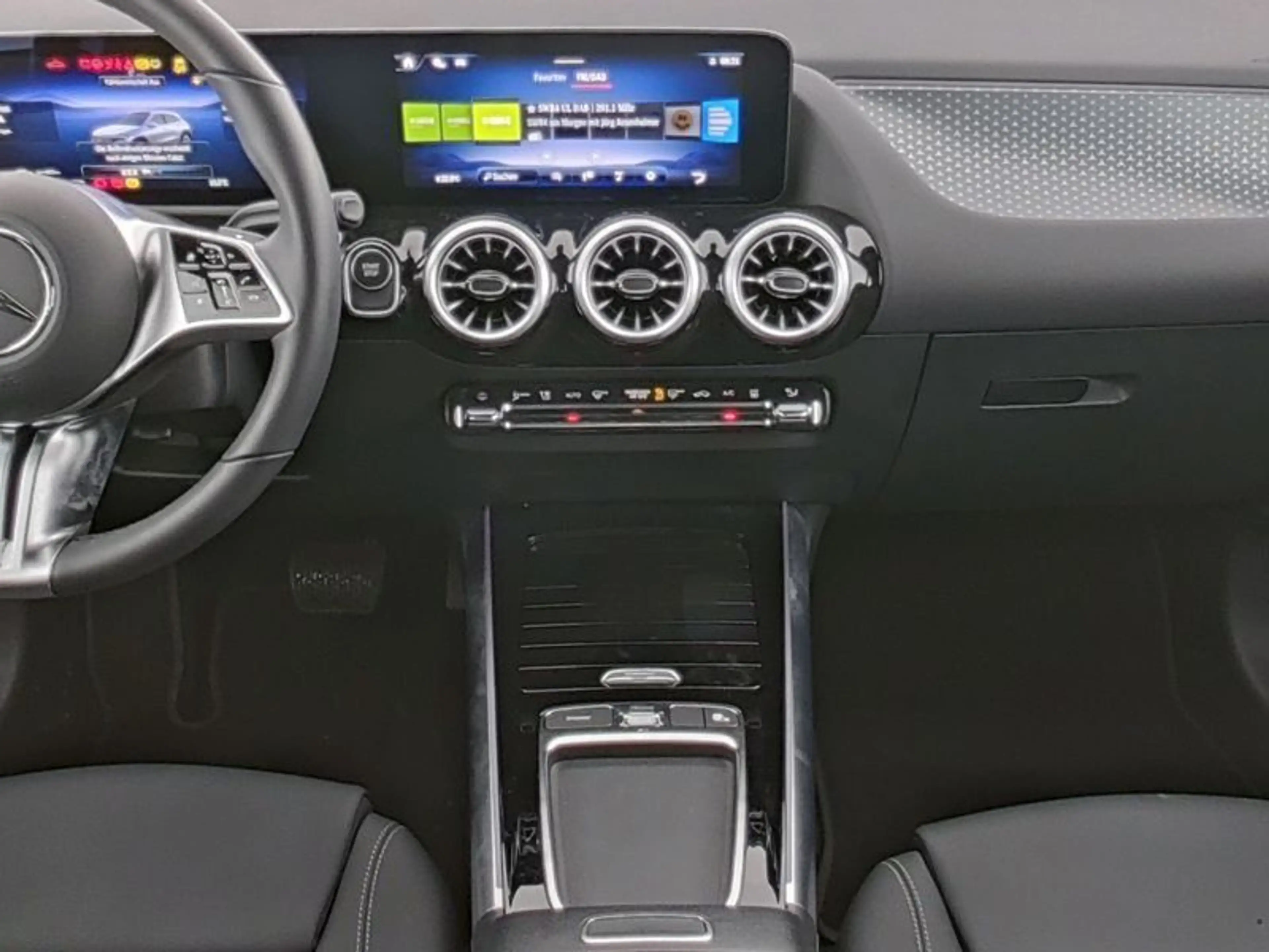 Mercedes-Benz EQA 250+ PROGR-ADVANCED MEMORY PRE-SAFE SIDEBAGS — photo 6