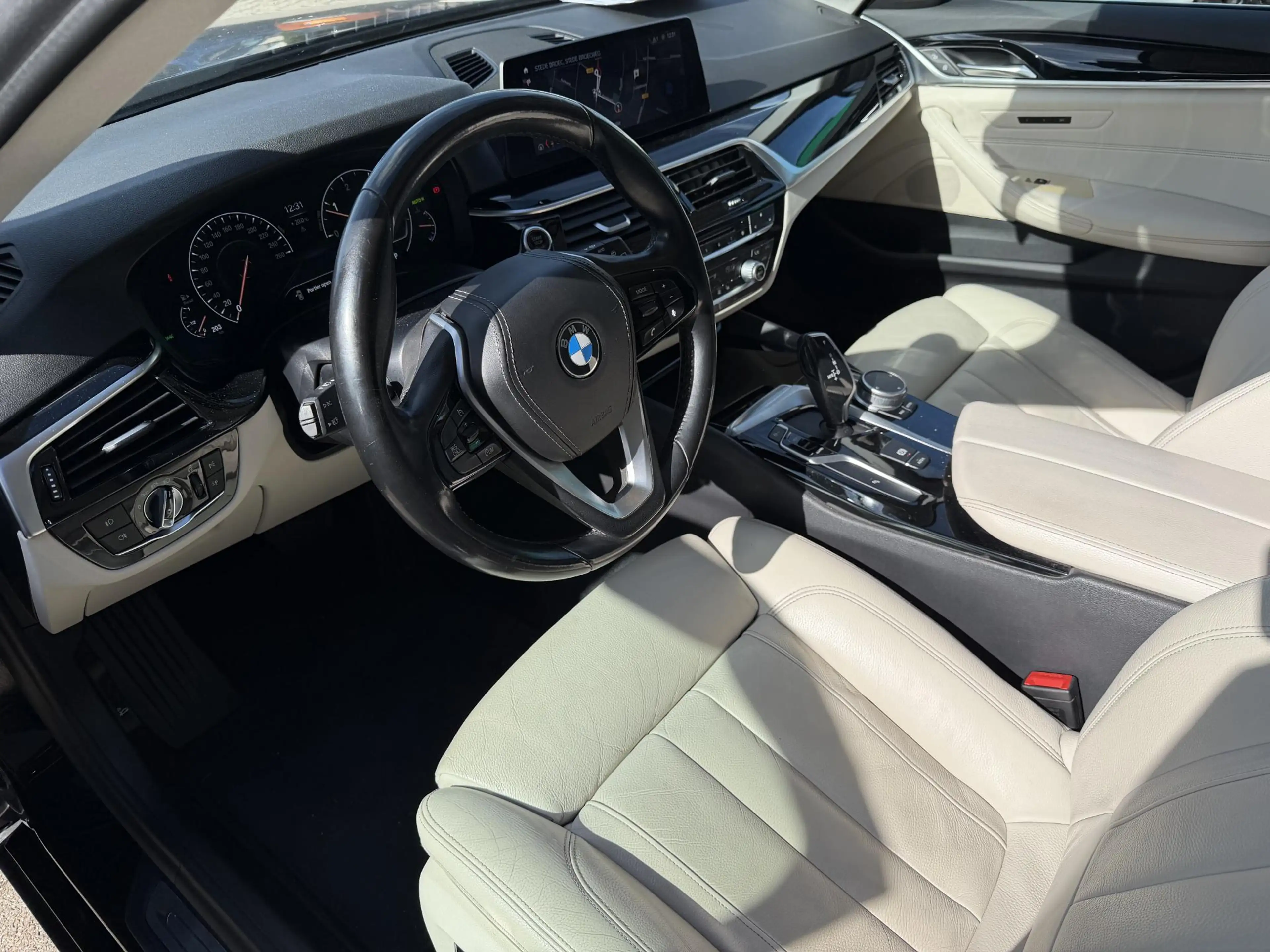BMW 518 5-serie Touring 518d High Executive Edition LED | — photo 9