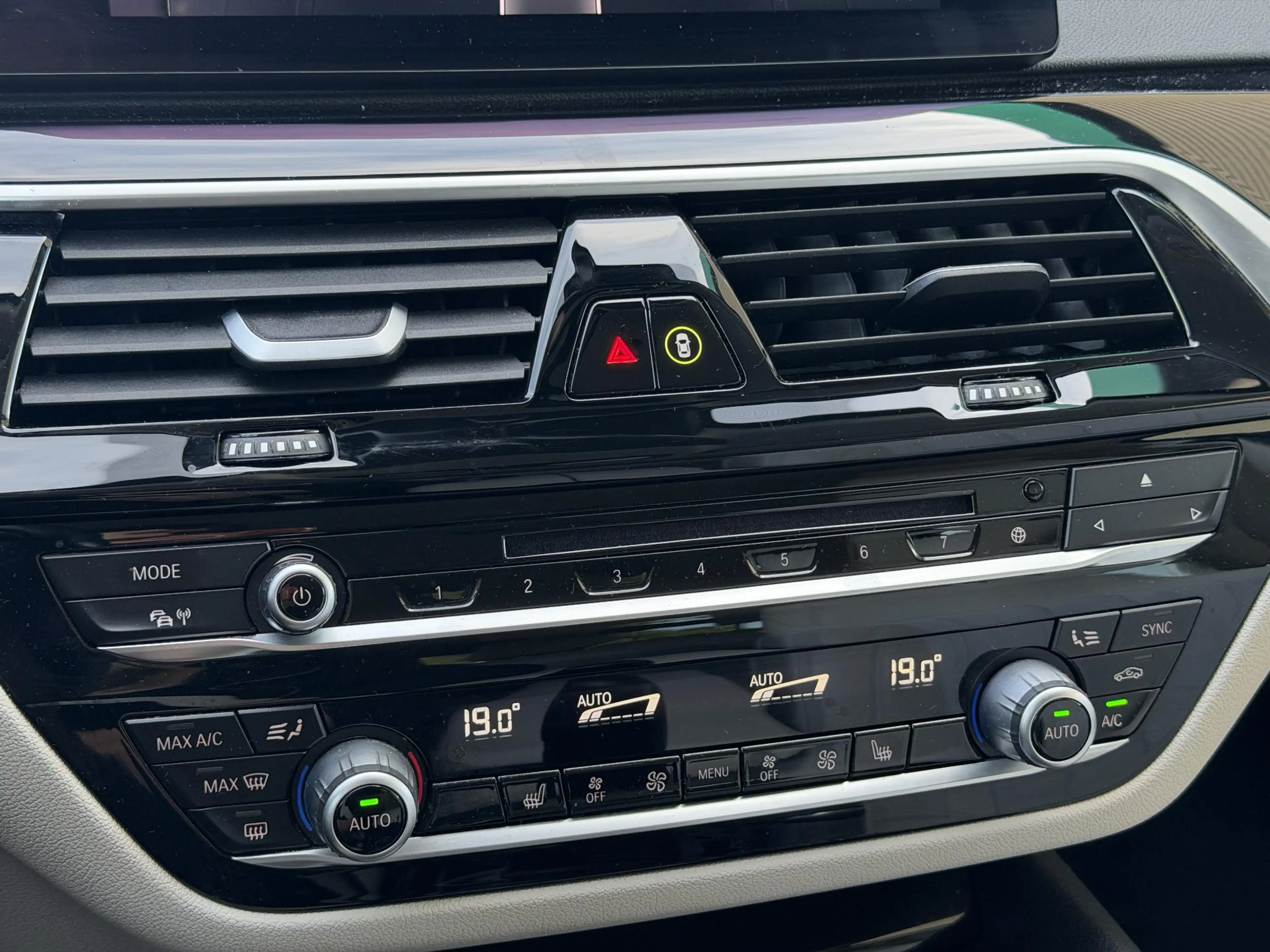 BMW 518 5-serie Touring 518d High Executive Edition LED | — photo 17