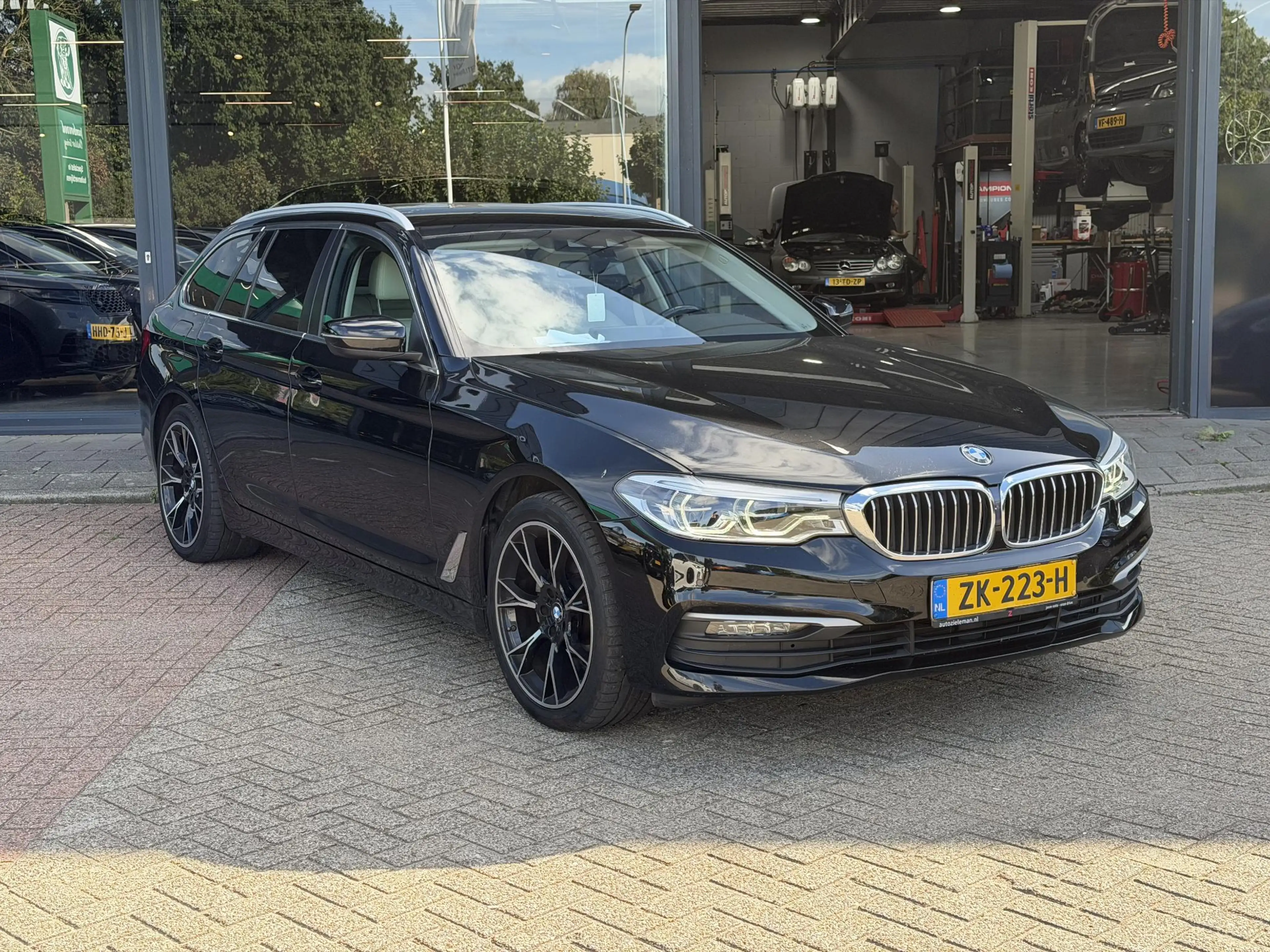 BMW 518 5-serie Touring 518d High Executive Edition LED | — photo 4