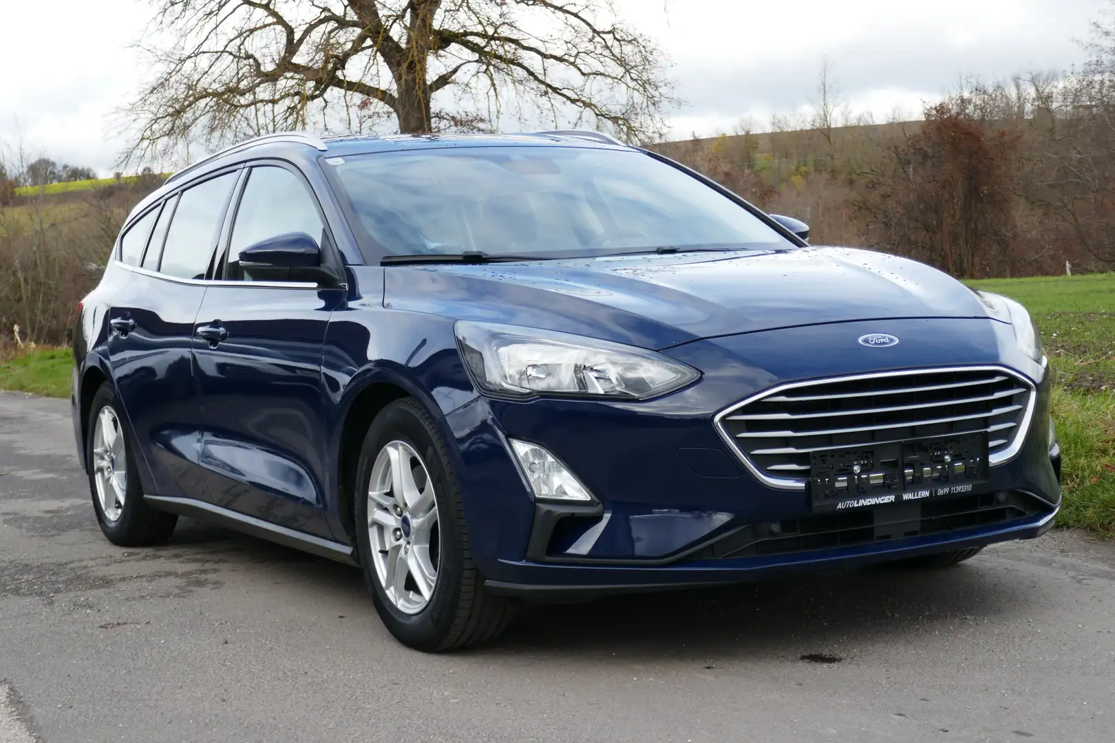 Ford Focus Cool&Connect Blau - 2