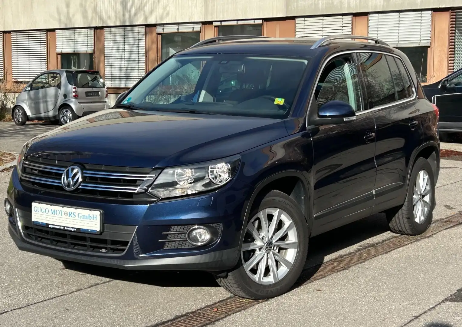 Volkswagen Tiguan 2.0 TDI 4Motion / 1. Hand Blauw - 2