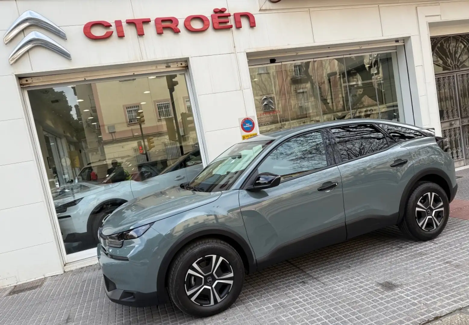 Citroen C4 Hybrid You eDSC6 100 Grün - 2