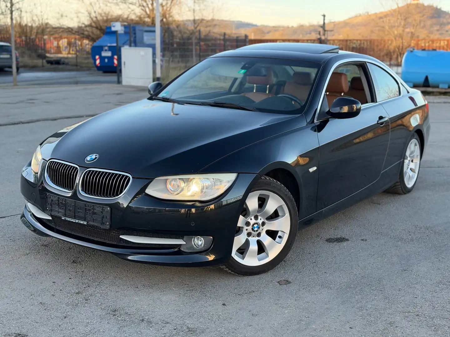 BMW 325 d Coupe Aut. Leder| Navi | Schiebedach | MFL Schwarz - 2