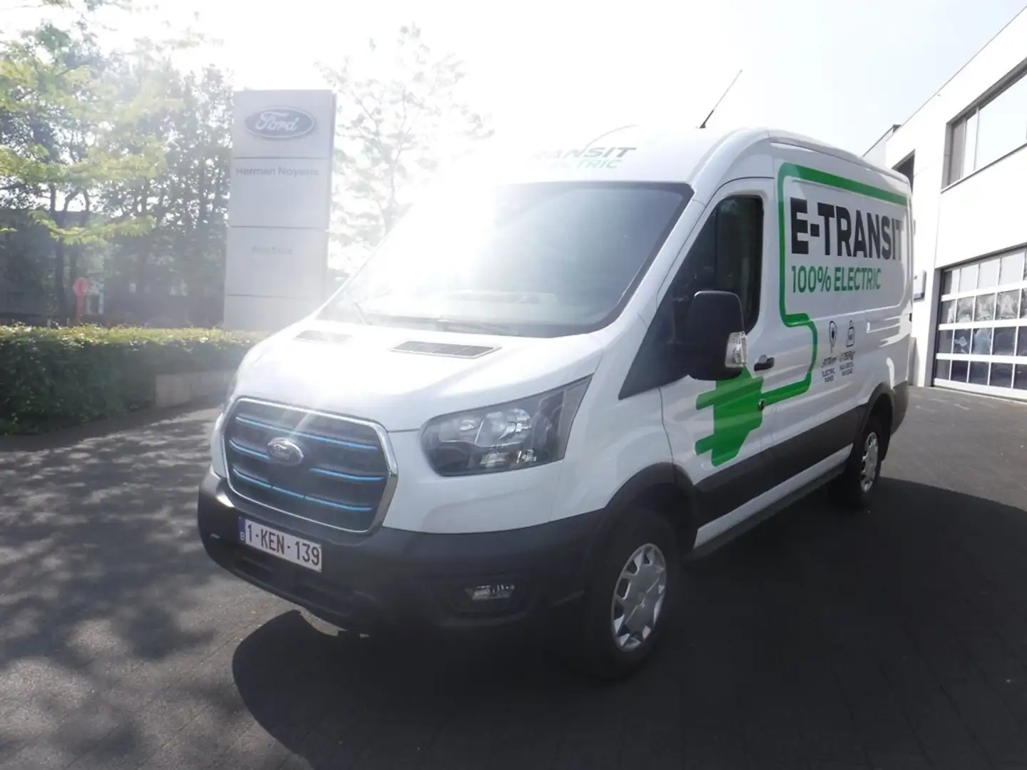 Ford E-Transit Wit - 1