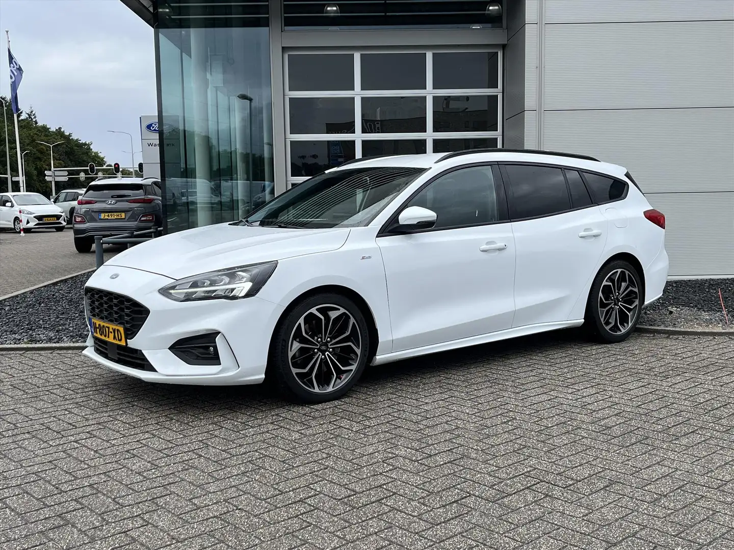 Ford Focus Wagon 1.5 EcoBoost 182pk ST-Line Business | Naviga Blanc - 2