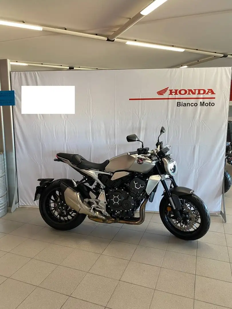 Honda CB 1000 R ABS Šedá - 2