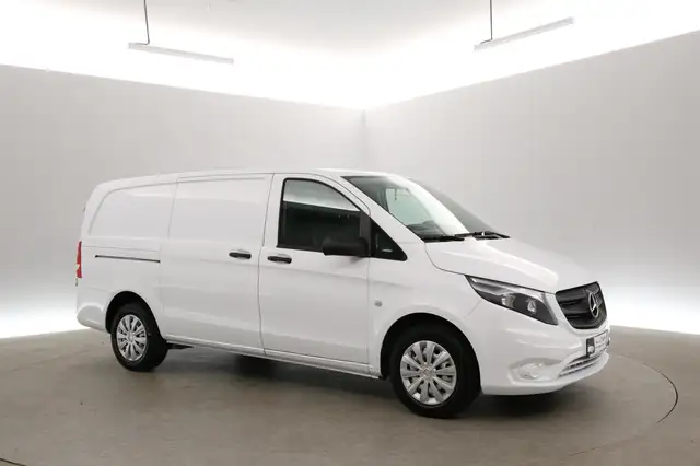 Mercedes-Benz Vito view 6