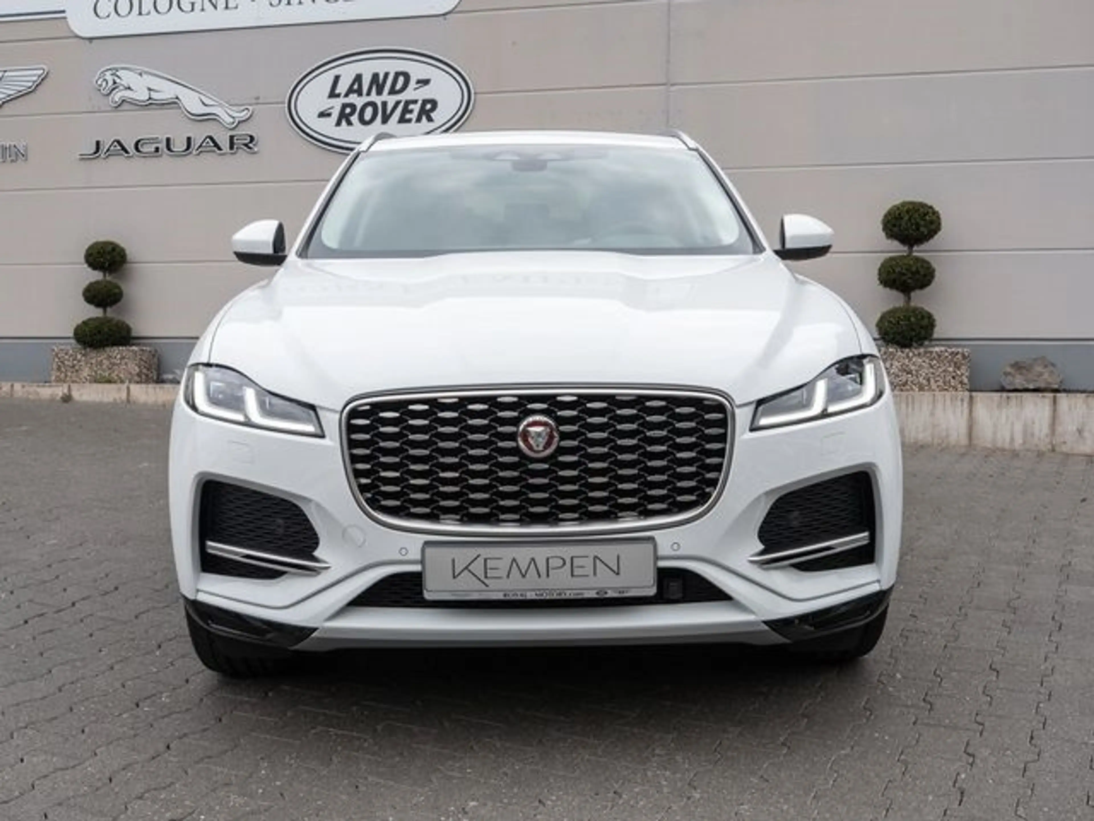 Jaguar F-Pace P250 SE AWD (Meridian) Memorypaket — photo 2