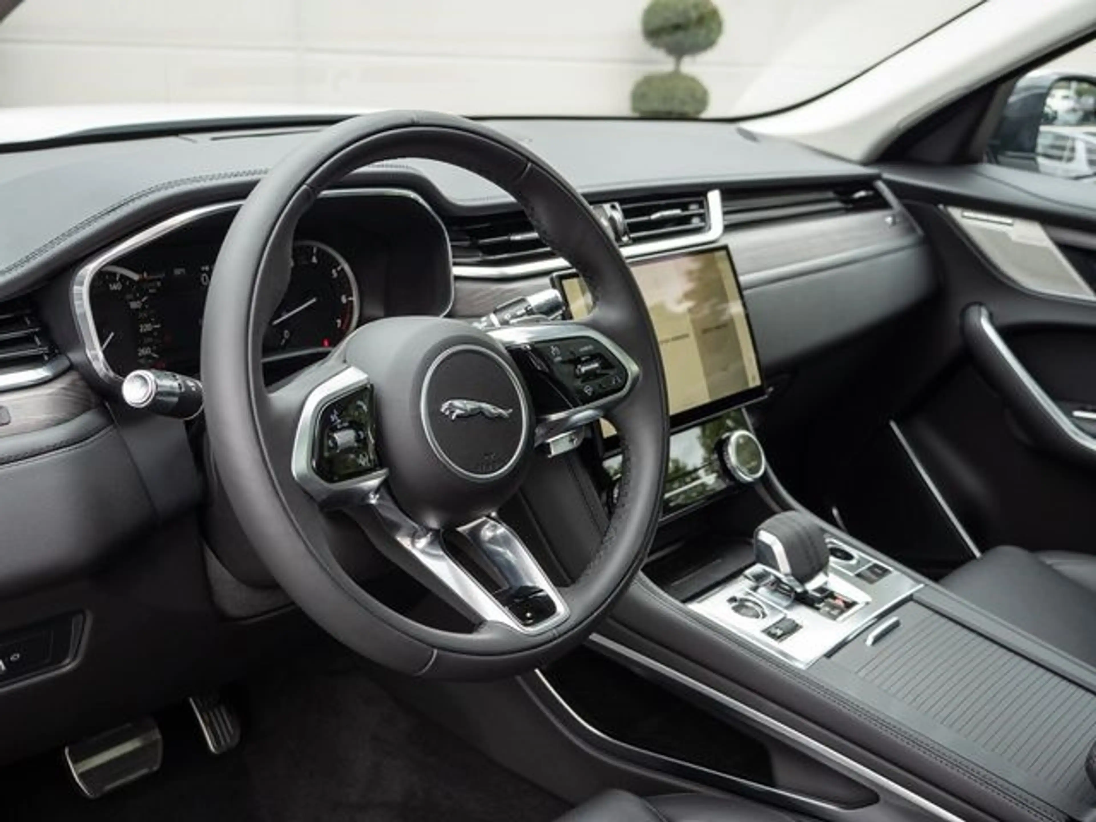 Jaguar F-Pace P250 SE AWD (Meridian) Memorypaket — photo 7