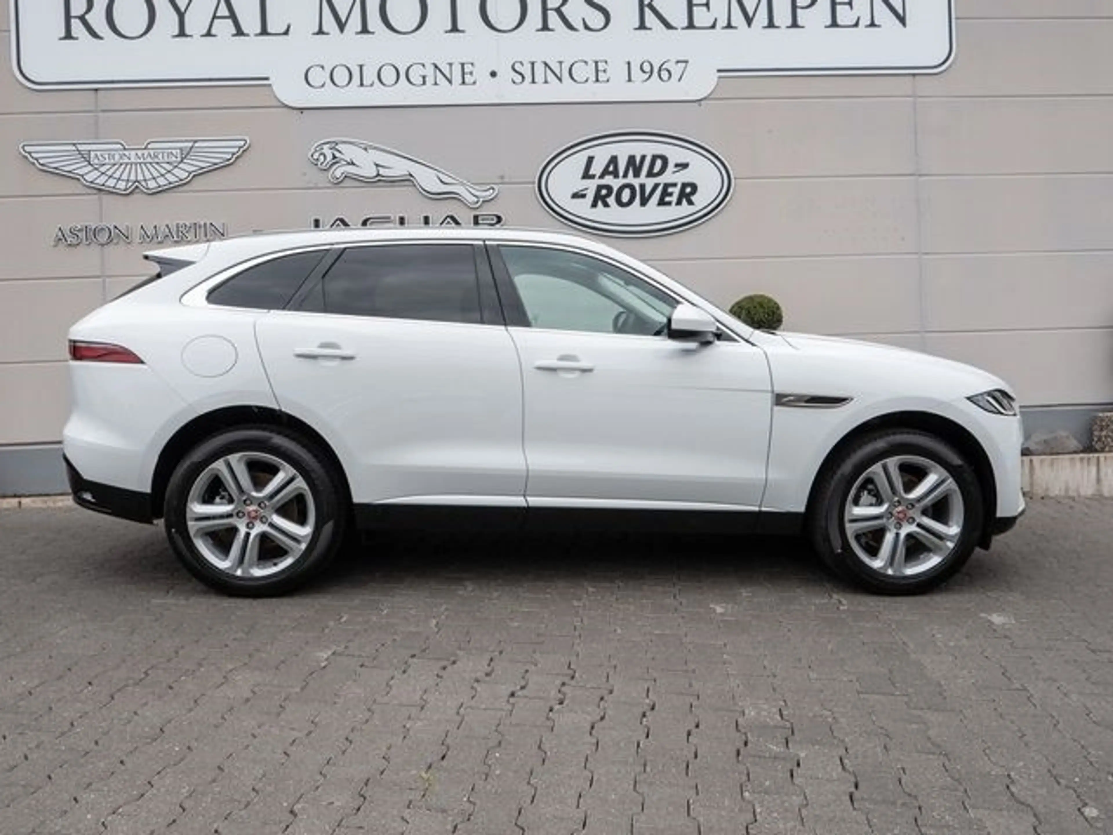 Jaguar F-Pace P250 SE AWD (Meridian) Memorypaket — photo 3