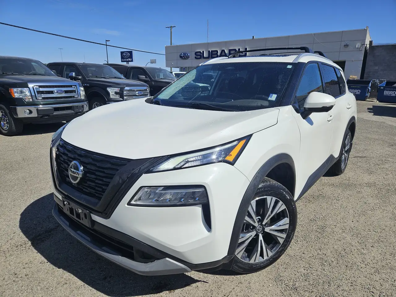 Nissan Rogue снимка Nissan Rogue