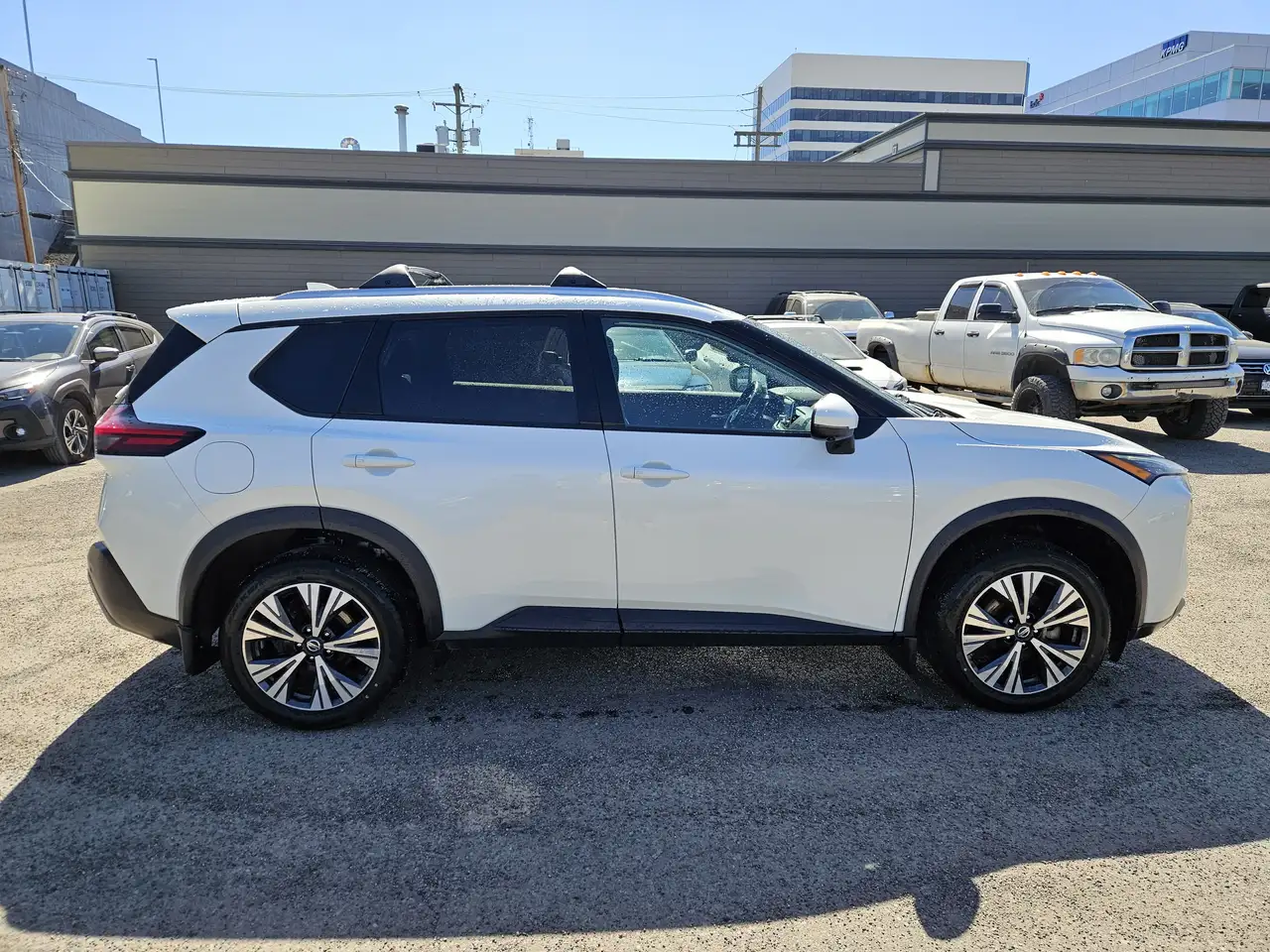 Nissan Rogue снимка Nissan Rogue