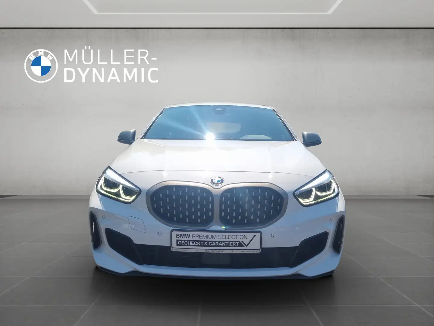 BMW 135 M135i xDrive LED HIFI TEMPOMAT PDC SHZ DAB Weiß - 2