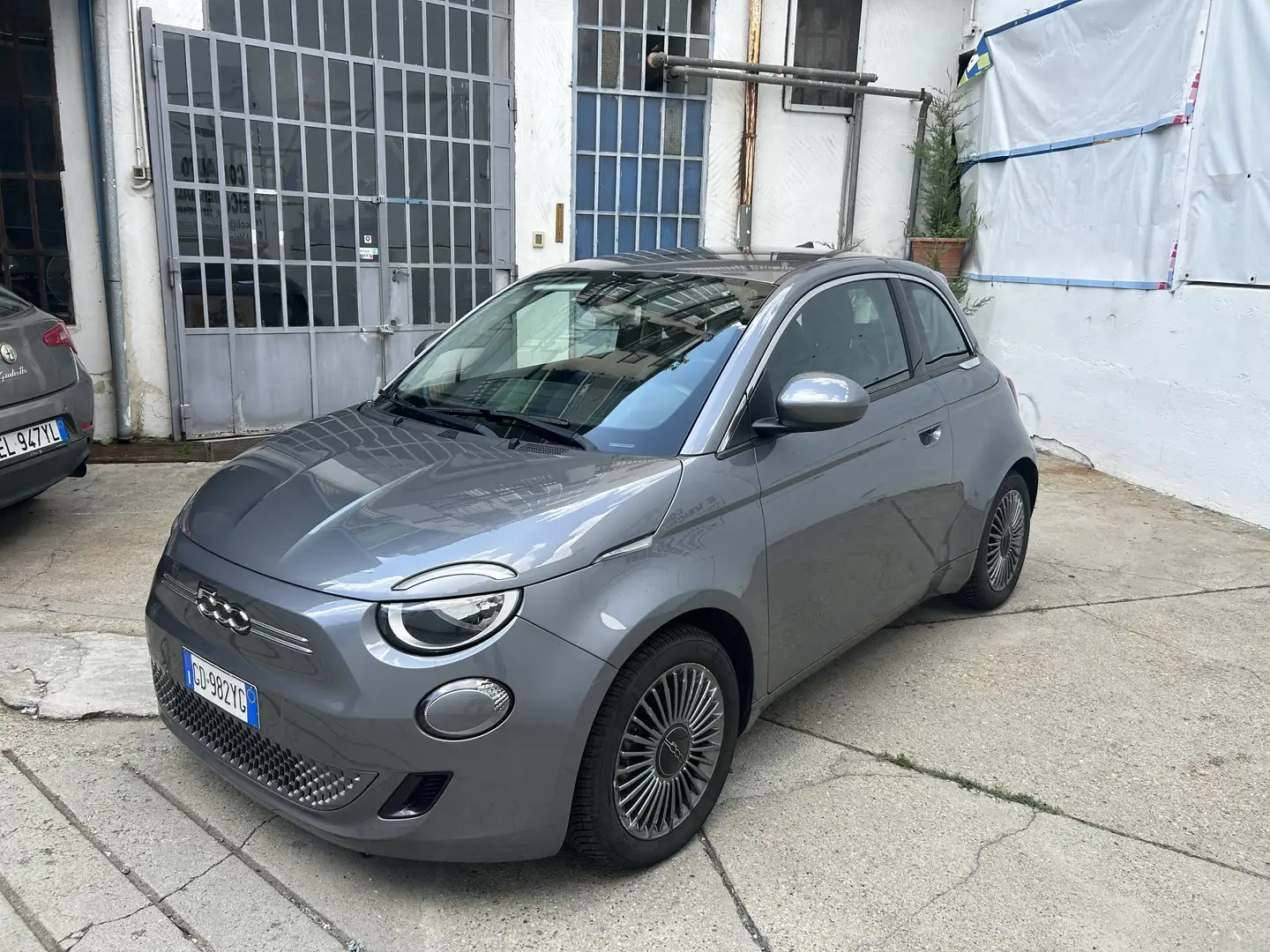 Fiat 500e icon42 kWh Icon guida Neopatentati - 2