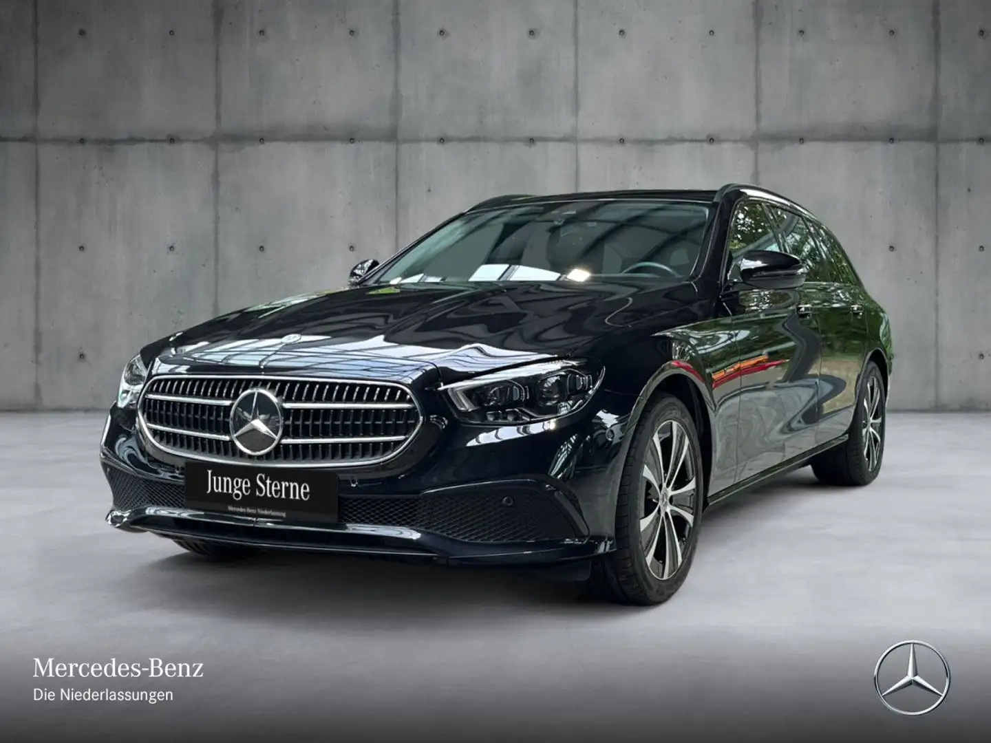Mercedes-Benz E 300 e T AVANTG+NIGHT+AHK+MULTIBEAM+KAMERA+TOTW Negro - 2