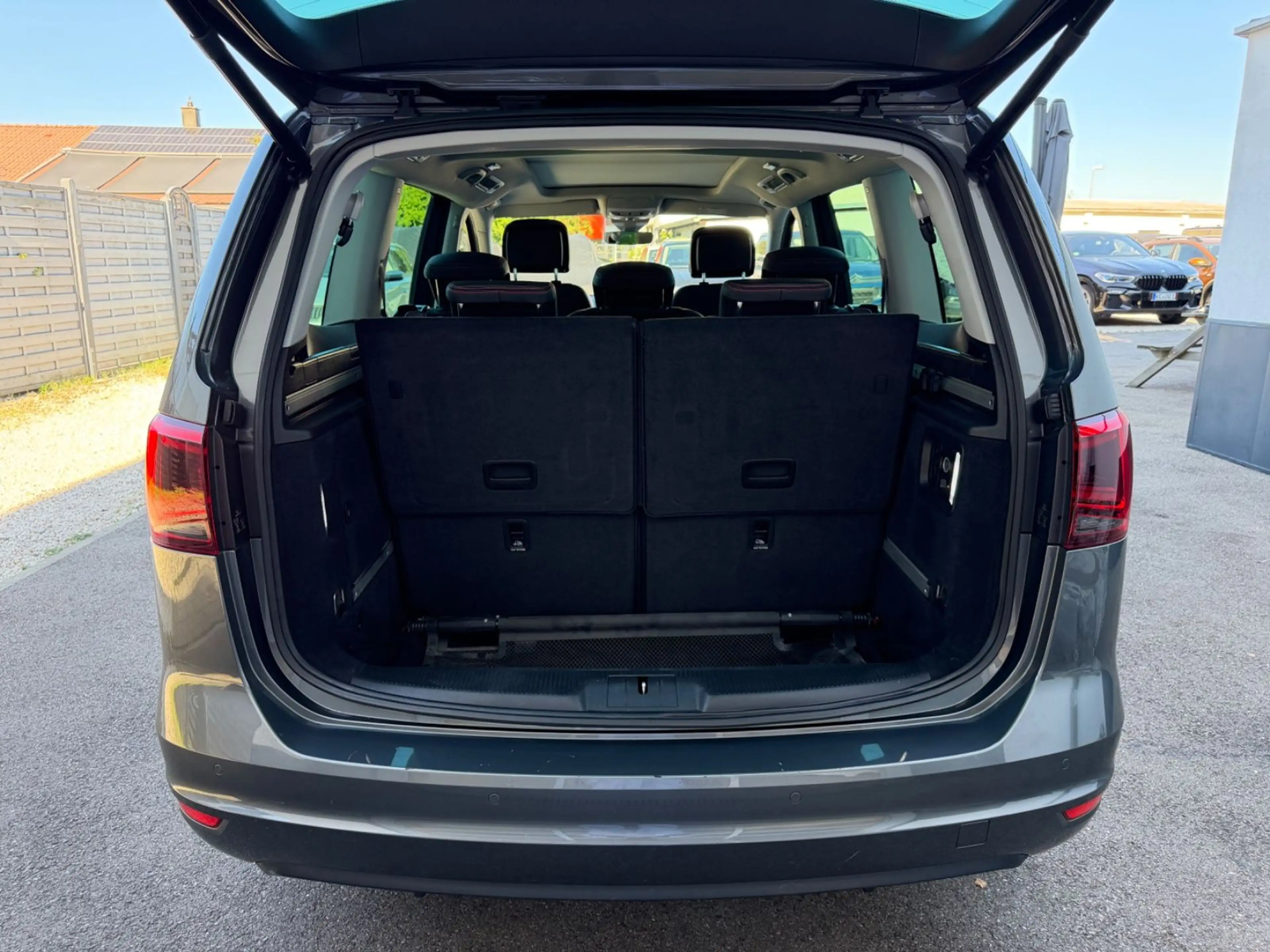 SEAT Alhambra FR-Line 7Sitzer/NAVI/AHK/PANO/1.Hd — photo 12