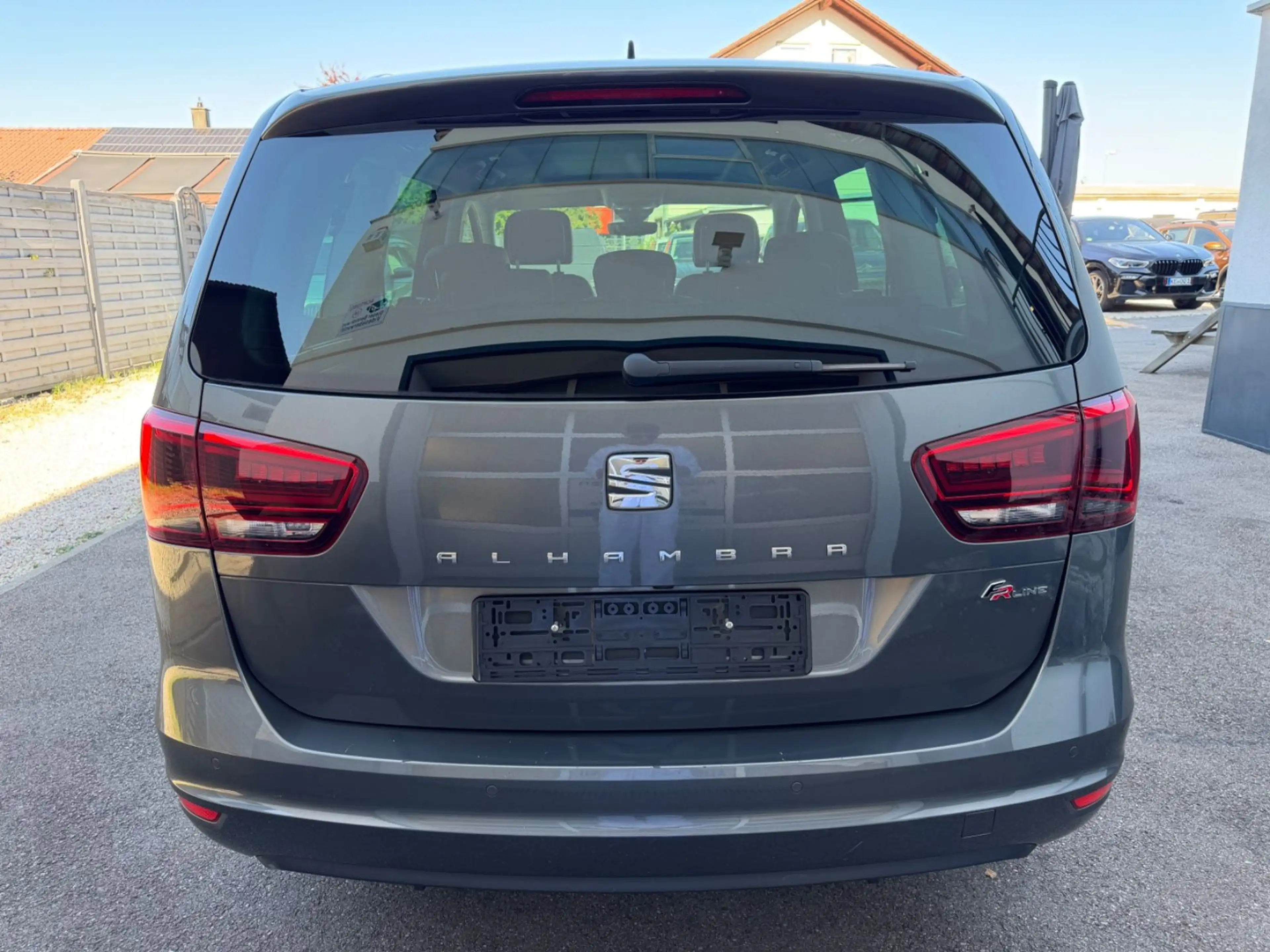 SEAT Alhambra FR-Line 7Sitzer/NAVI/AHK/PANO/1.Hd — photo 13