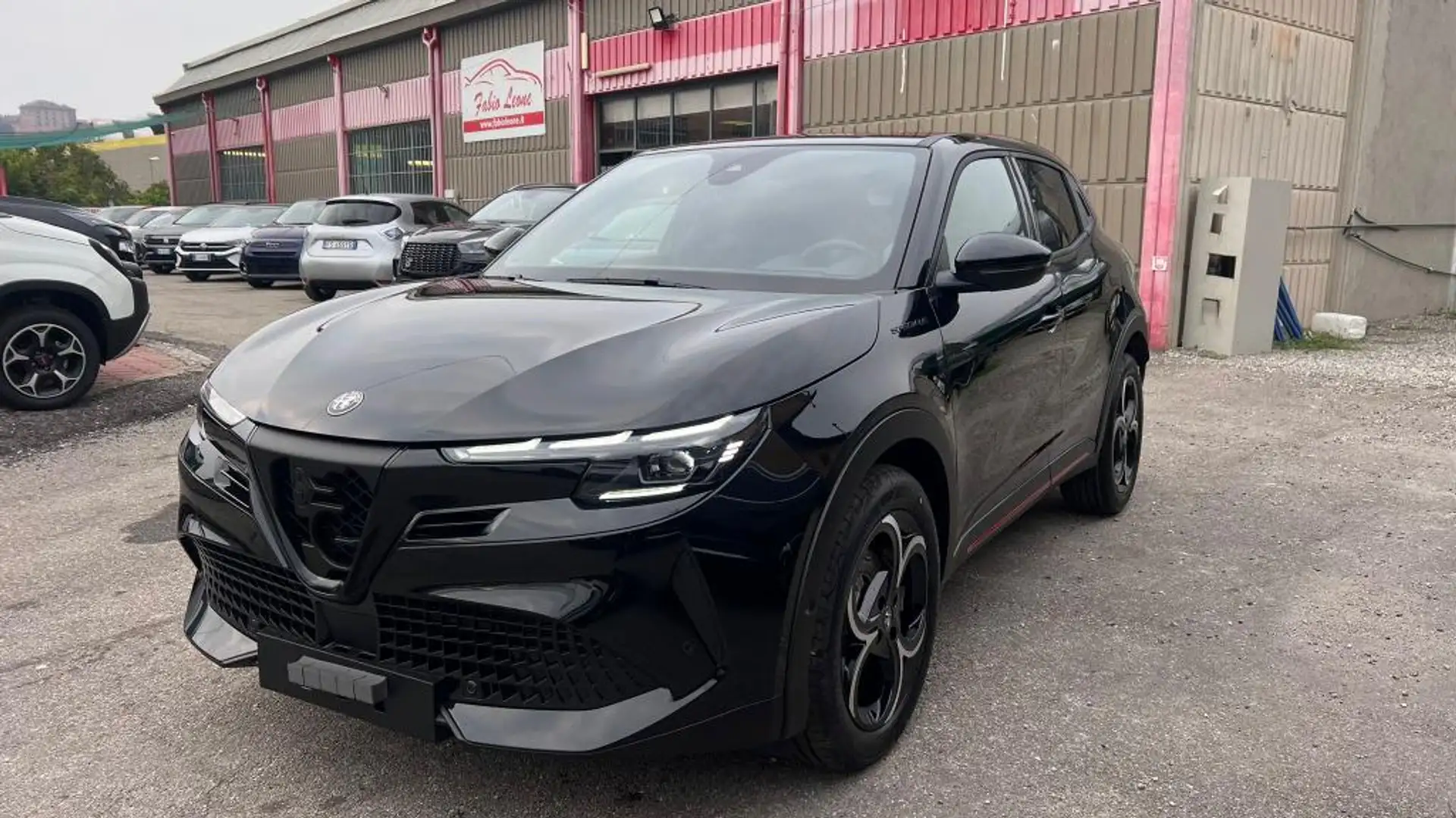 Alfa Romeo Junior 1.2 ibrida Speciale 145cv edct6 Nero - 1