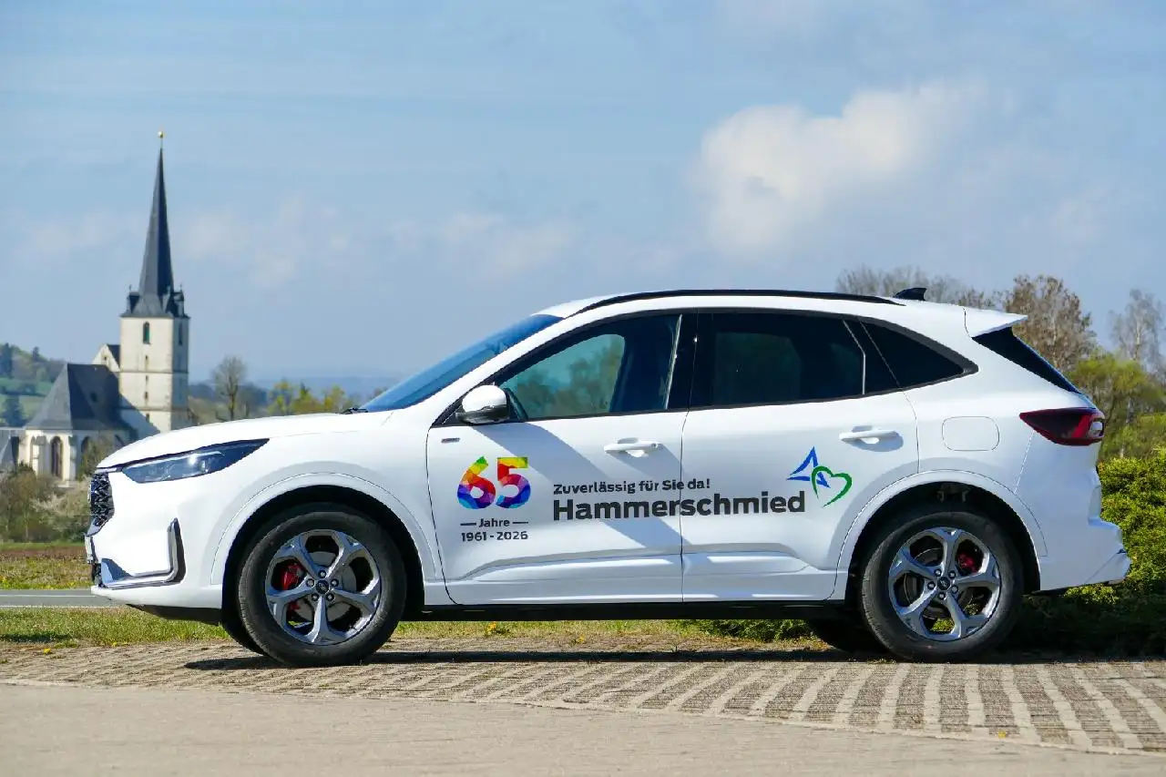 Ford Kuga Hybrid ST-Line X 2