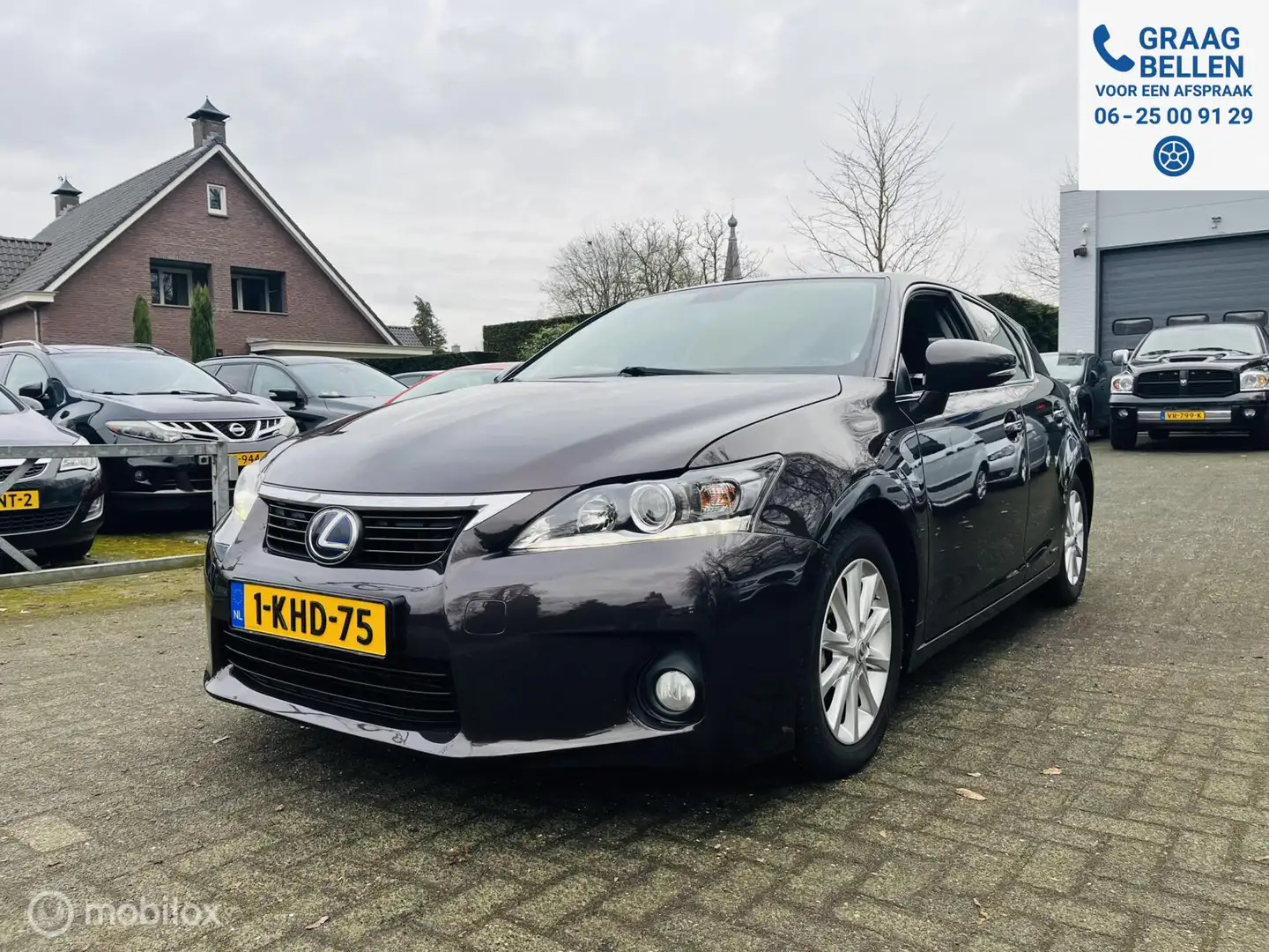 Lexus CT 200 Hybride Business Line Pro Navi / Camera / K Brown - 1