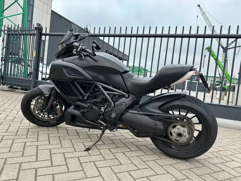 Ducati Diavel - foto 2