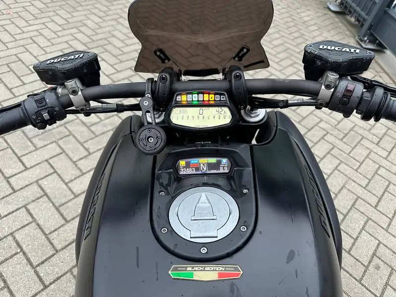 Ducati Diavel - foto 6