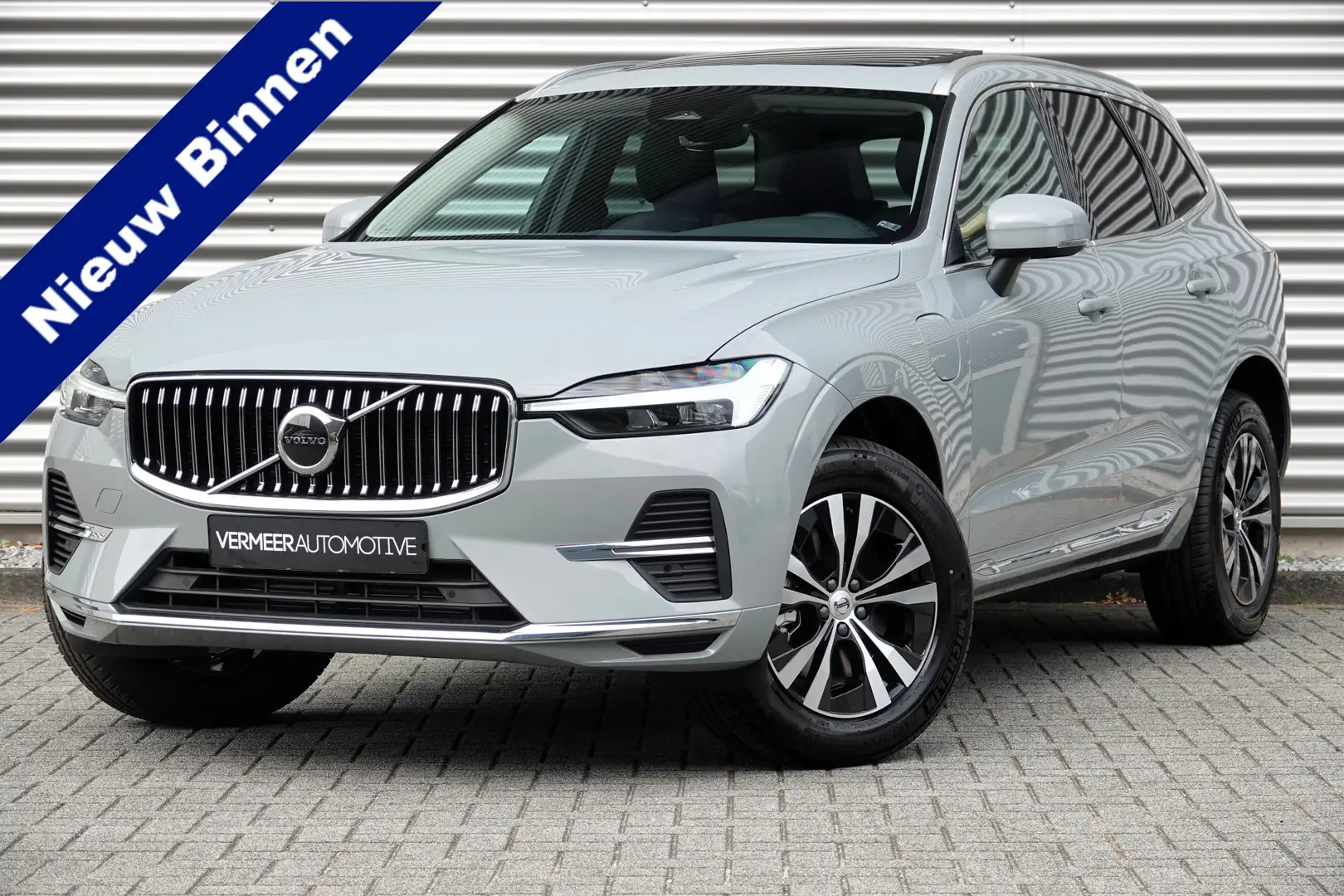 Volvo XC60 2.0 T6 Plug-in hybrid AWD Core Bright | NIEUW | | Grijs - 1