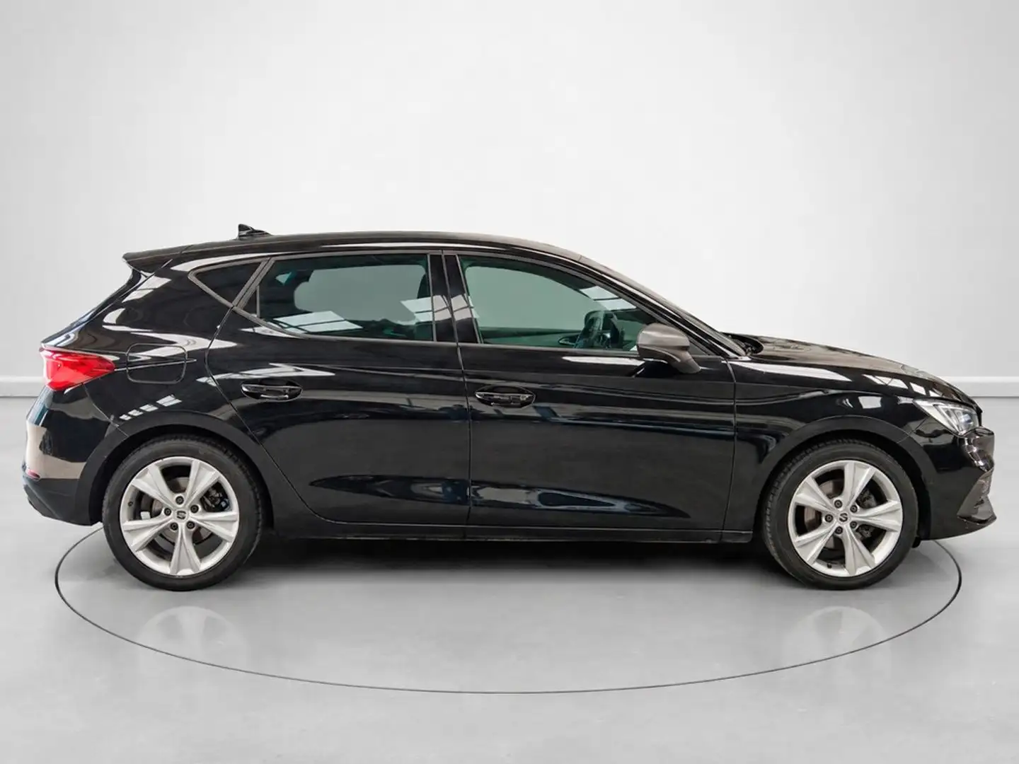 SEAT Leon 1.0 TSI S&S FR 25º Aniversario 110 Negro - 2