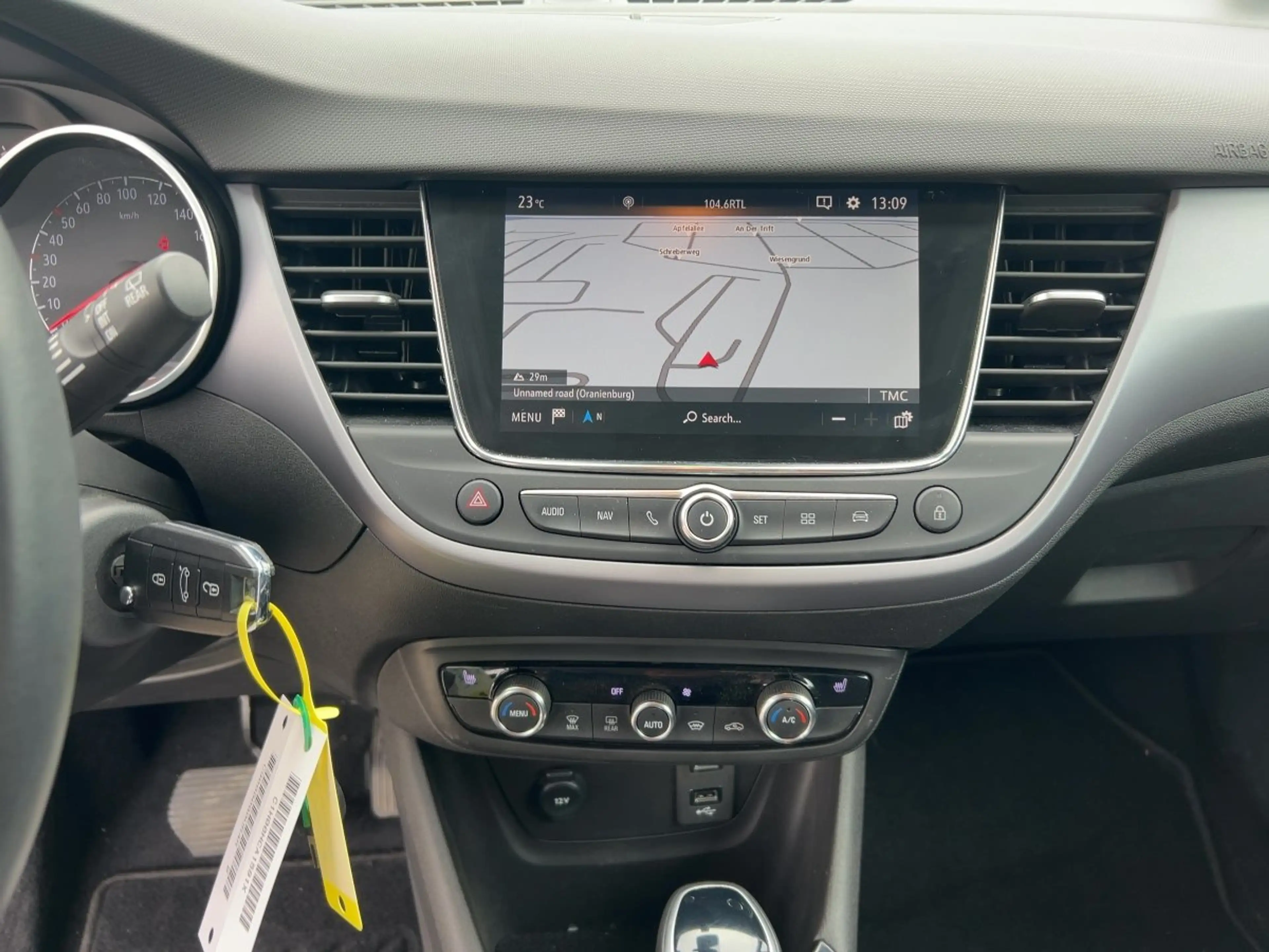 Opel Crossland *NAV+Allwet*+PDC+Sitzhei*+BFScheibe* — photo 13