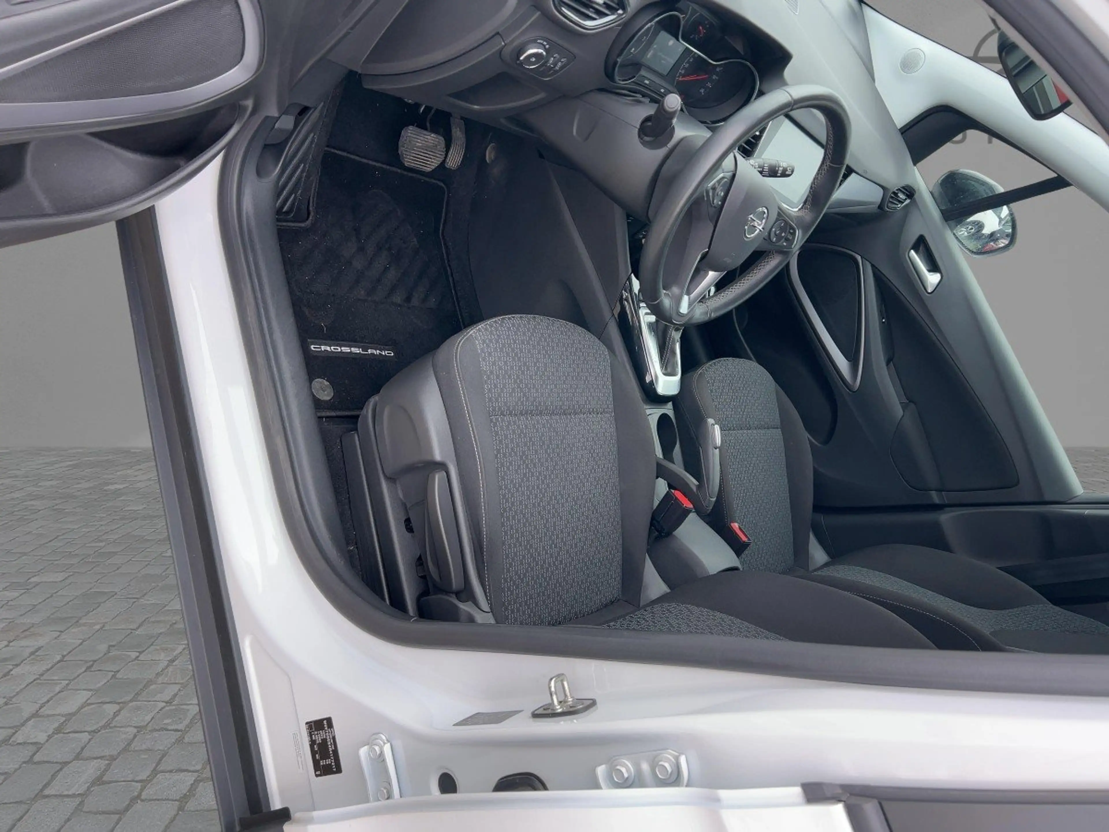 Opel Crossland *NAV+Allwet*+PDC+Sitzhei*+BFScheibe* — photo 9