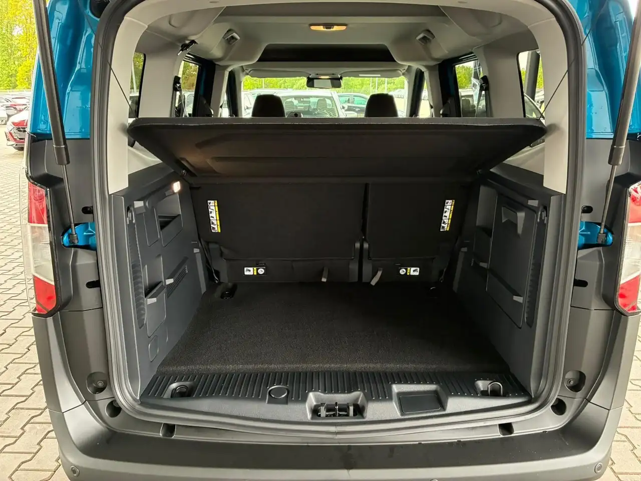 Ford Tourneo Courier 2026 — фото 7