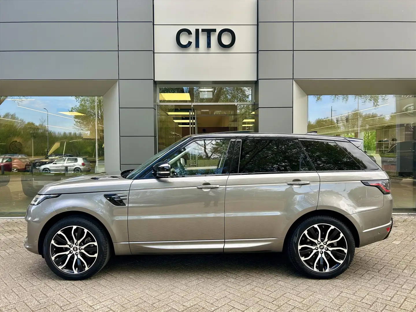 Land Rover Range Rover Sport SDV6 249pk HSE Dynamic Grau - 2