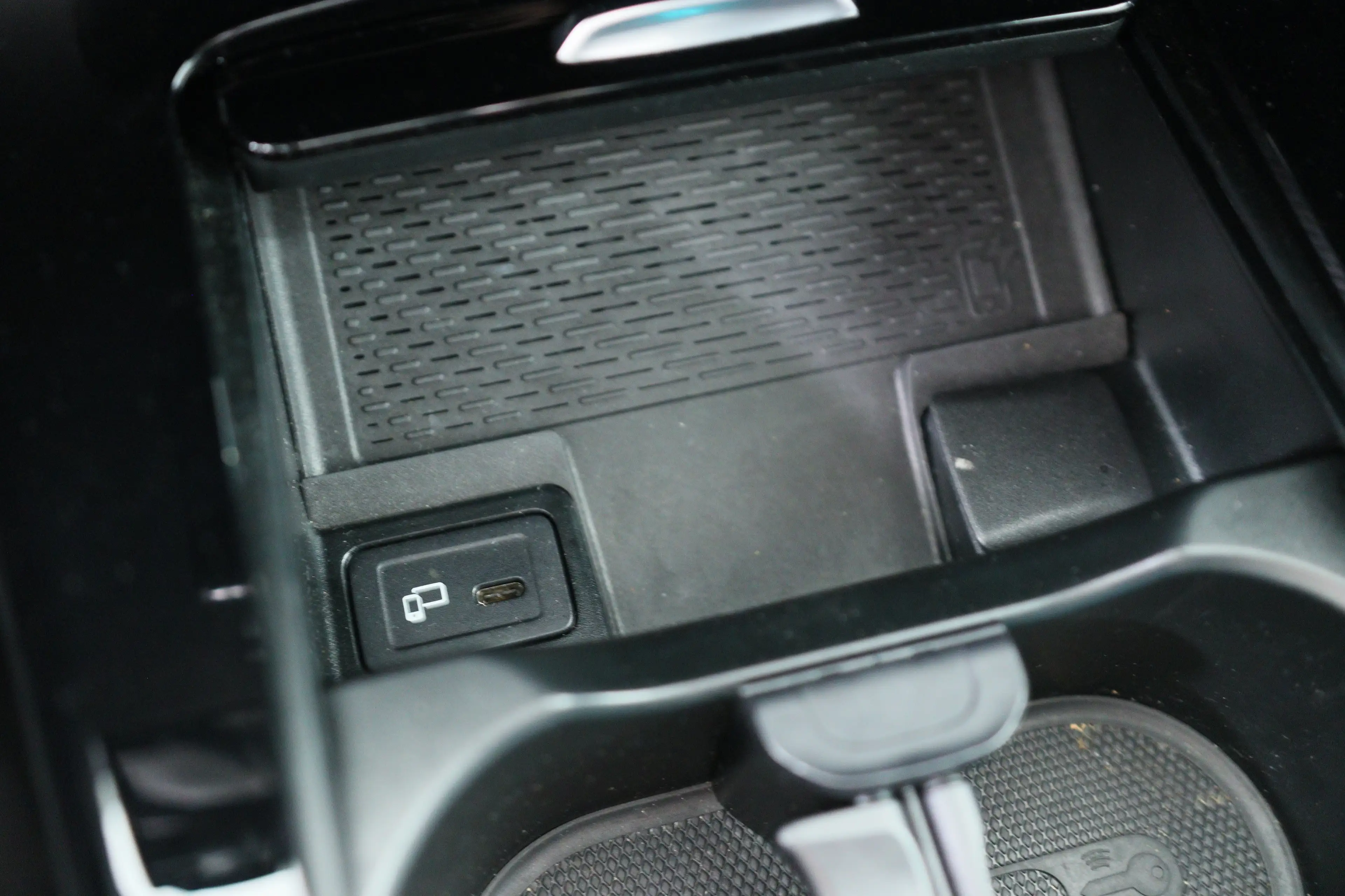 Mercedes-Benz CLA 180 Shooting Brake AMG Line | AMG-styling | Electronic — photo 40