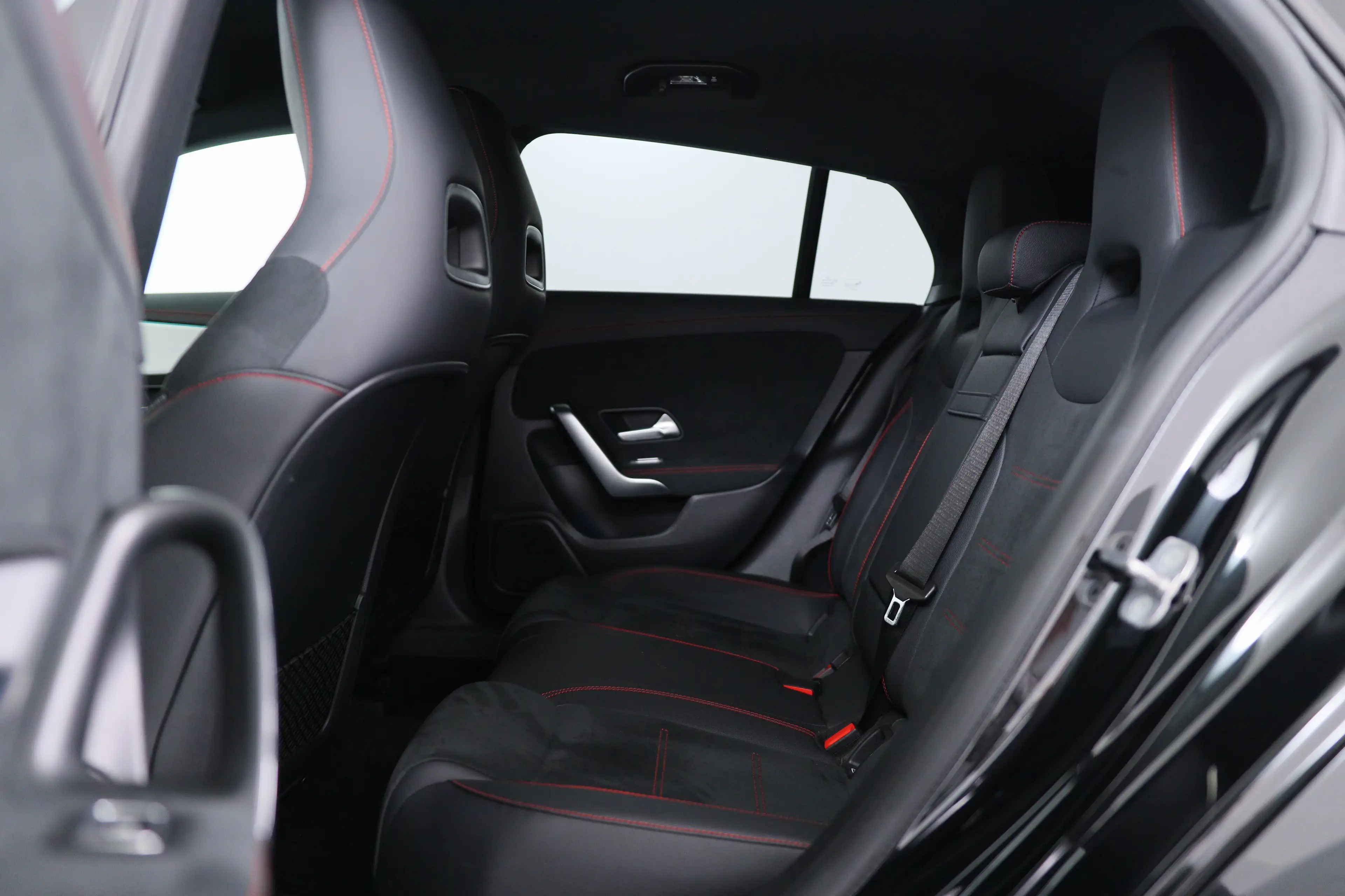 Mercedes-Benz CLA 180 Shooting Brake AMG Line | AMG-styling | Electronic — photo 28