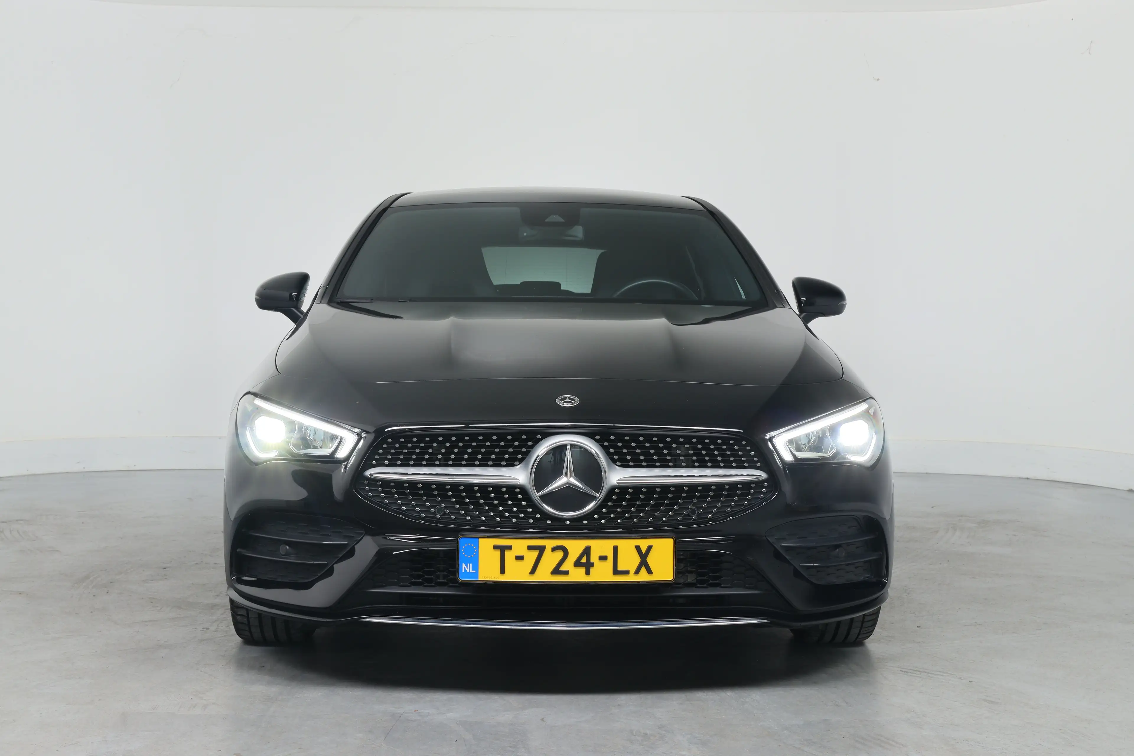 Mercedes-Benz CLA 180 Shooting Brake AMG Line | AMG-styling | Electronic — photo 3